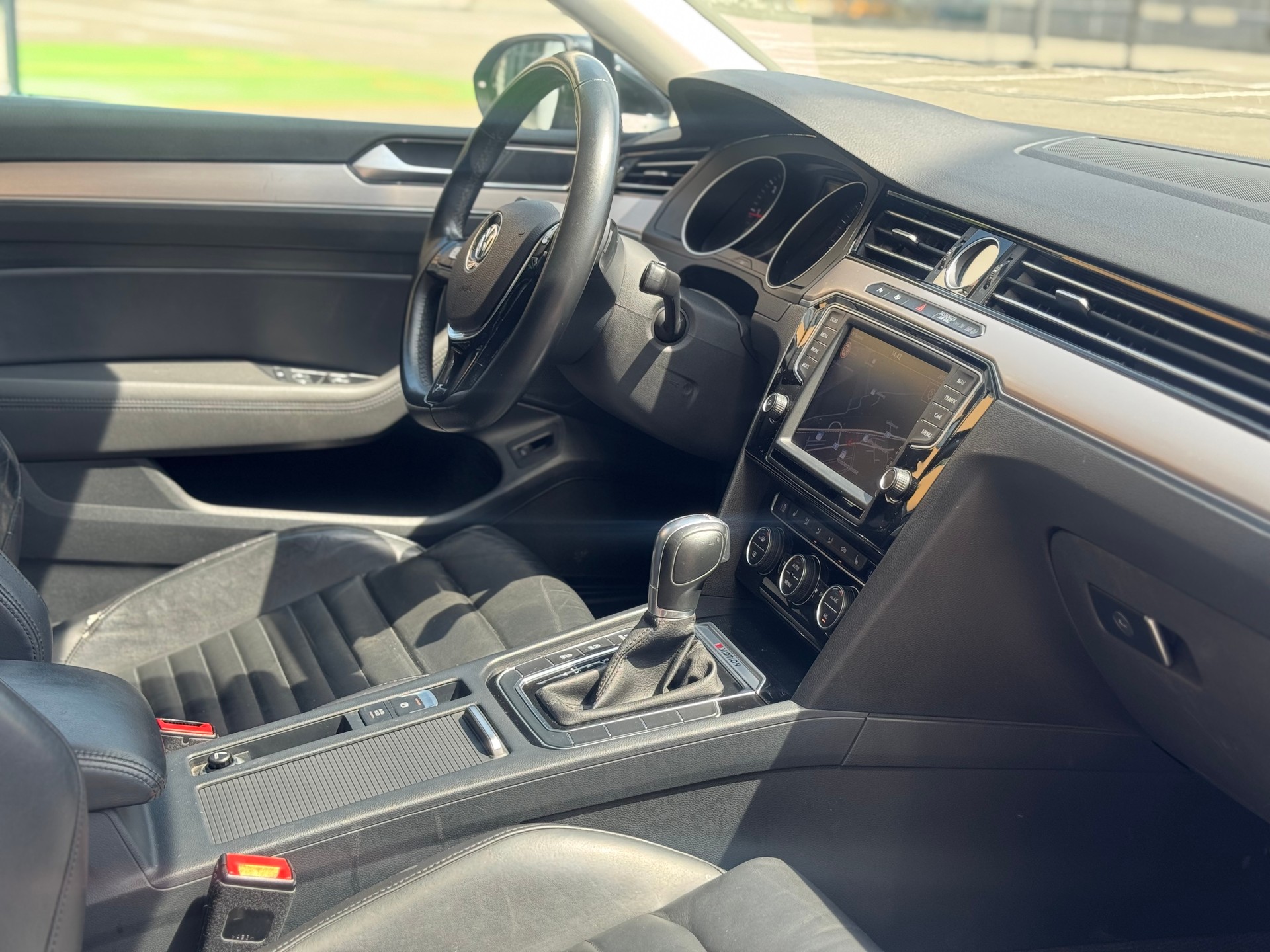 VW Passat Variant 2.0 TDI BMT High. DSG 4Motion-image-27