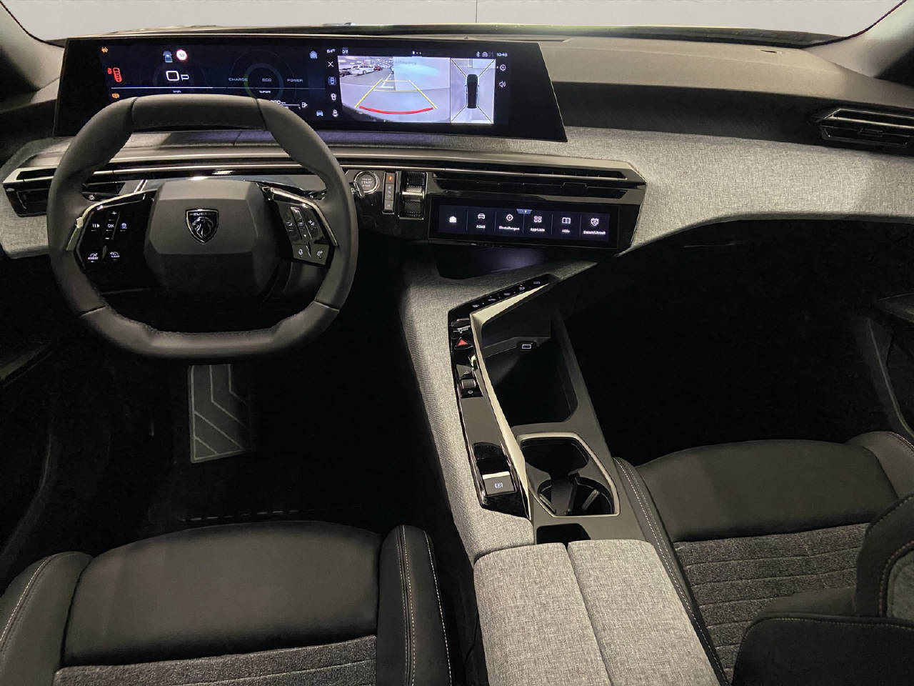 PEUGEOT 5008 1.2 Hybrid Allure Premium-image-5