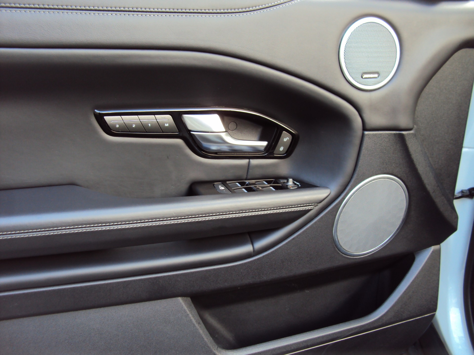 LAND ROVER Range Rover Evoque Convert. 2.0Si4 HSE Dynamic AT9-image-13