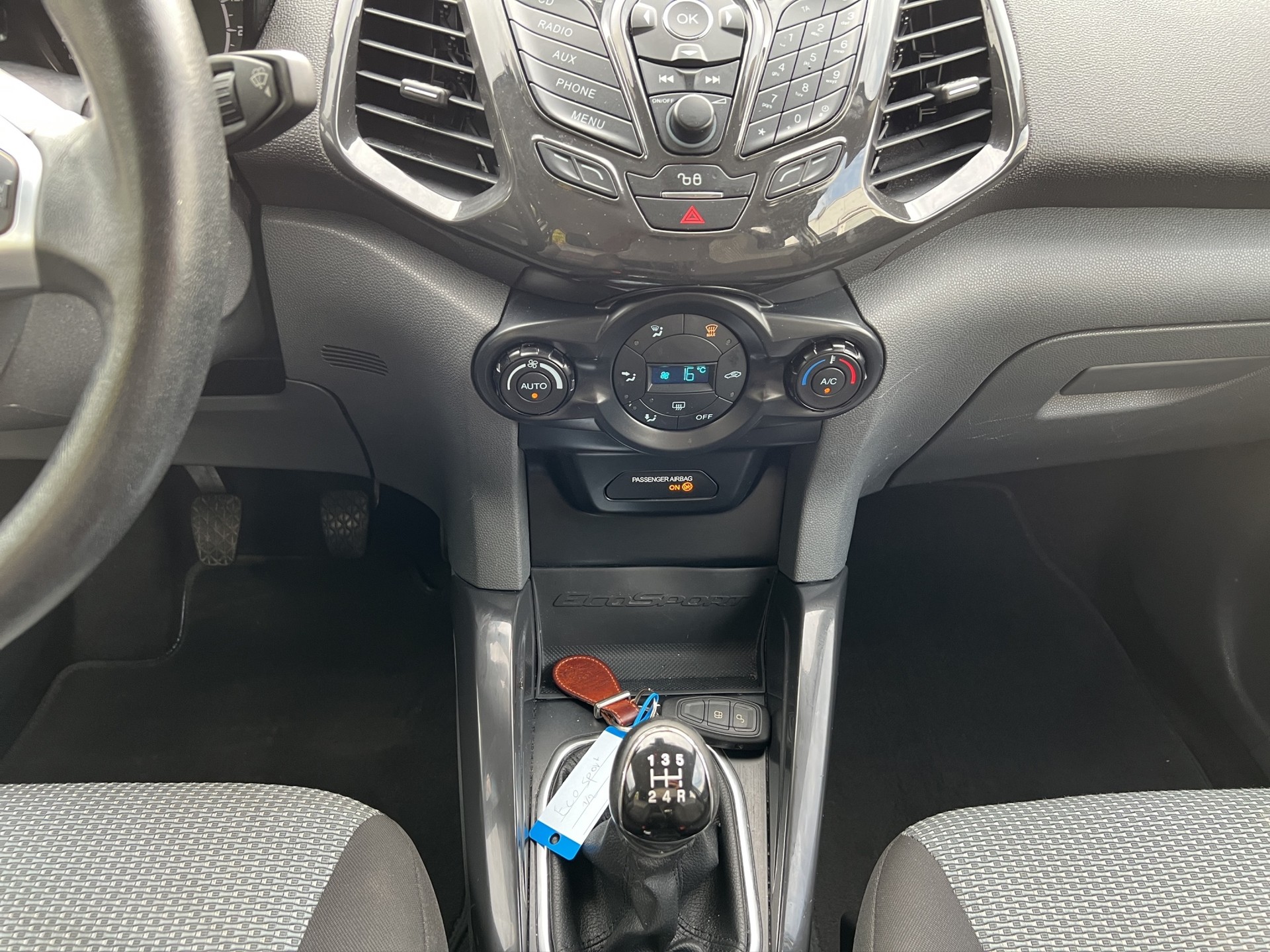 FORD EcoSport 1.0 SCTi Titanium-image-12