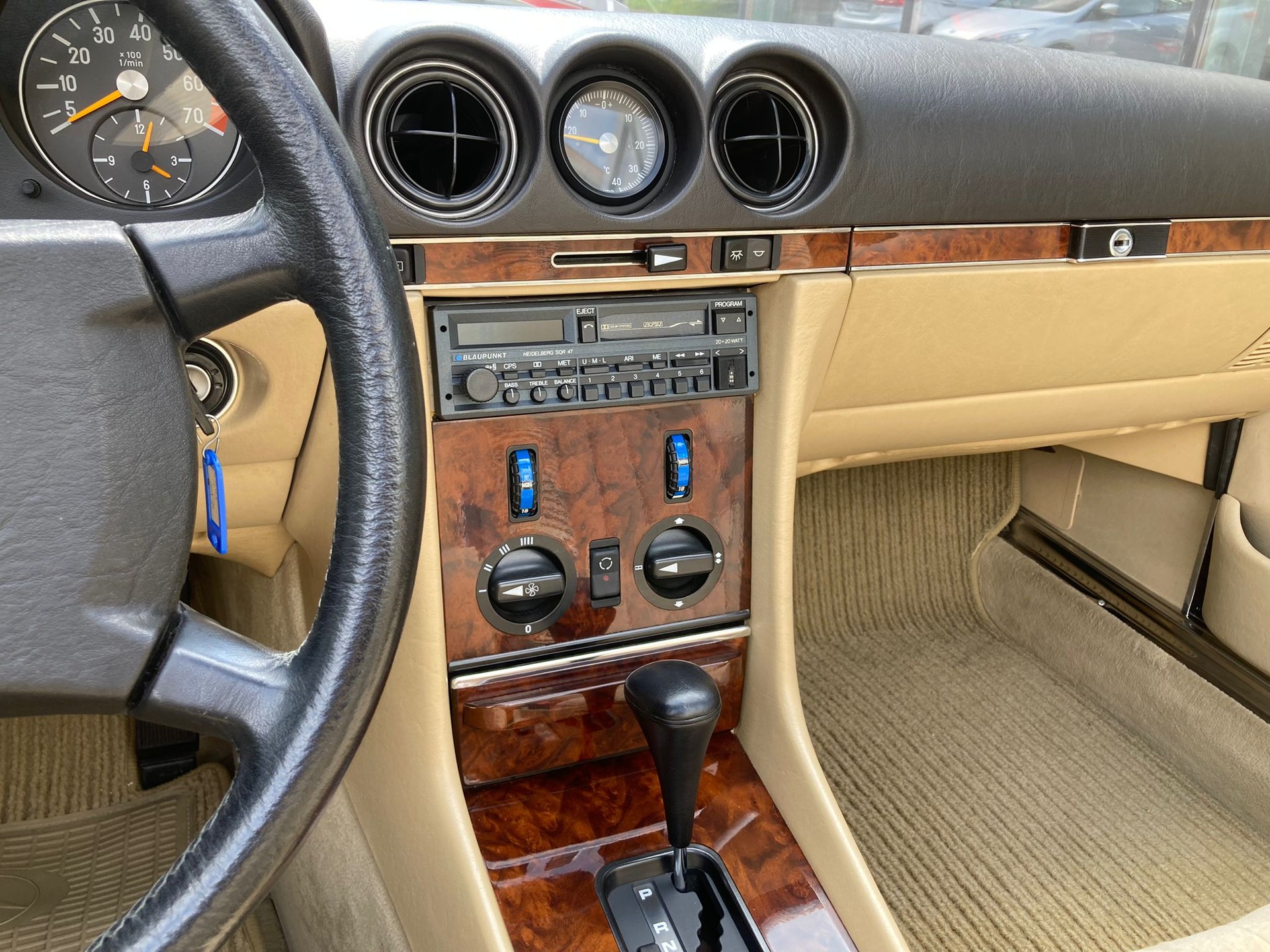 MERCEDES-BENZ 300 SL Automatic-image-11