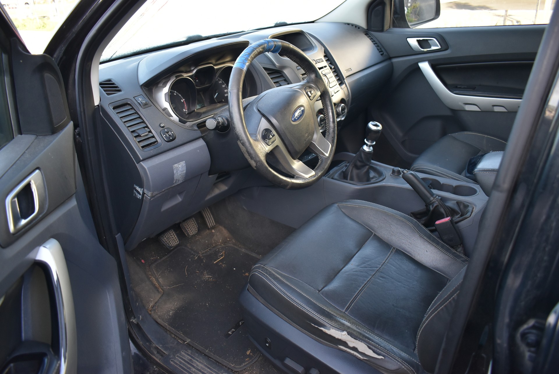 FORD Ranger LTD 3.2 TDCi 4x4-image-7