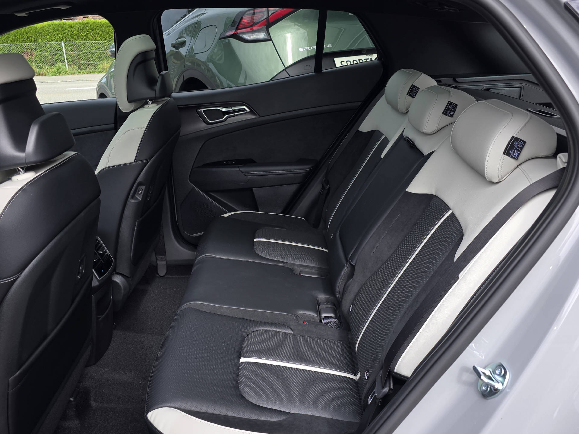 KIA Sportage 1.6 T-GDi GT-Line-image-5