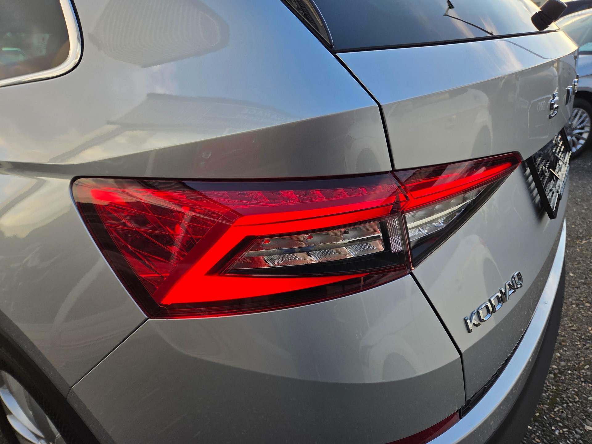 SKODA Kodiaq 2.0 TDI SCR Style 4x4 DSG-image-23