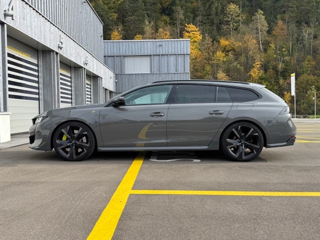 PEUGEOT 508 SW Hybrid4 360 e Sport Engineered-image-1