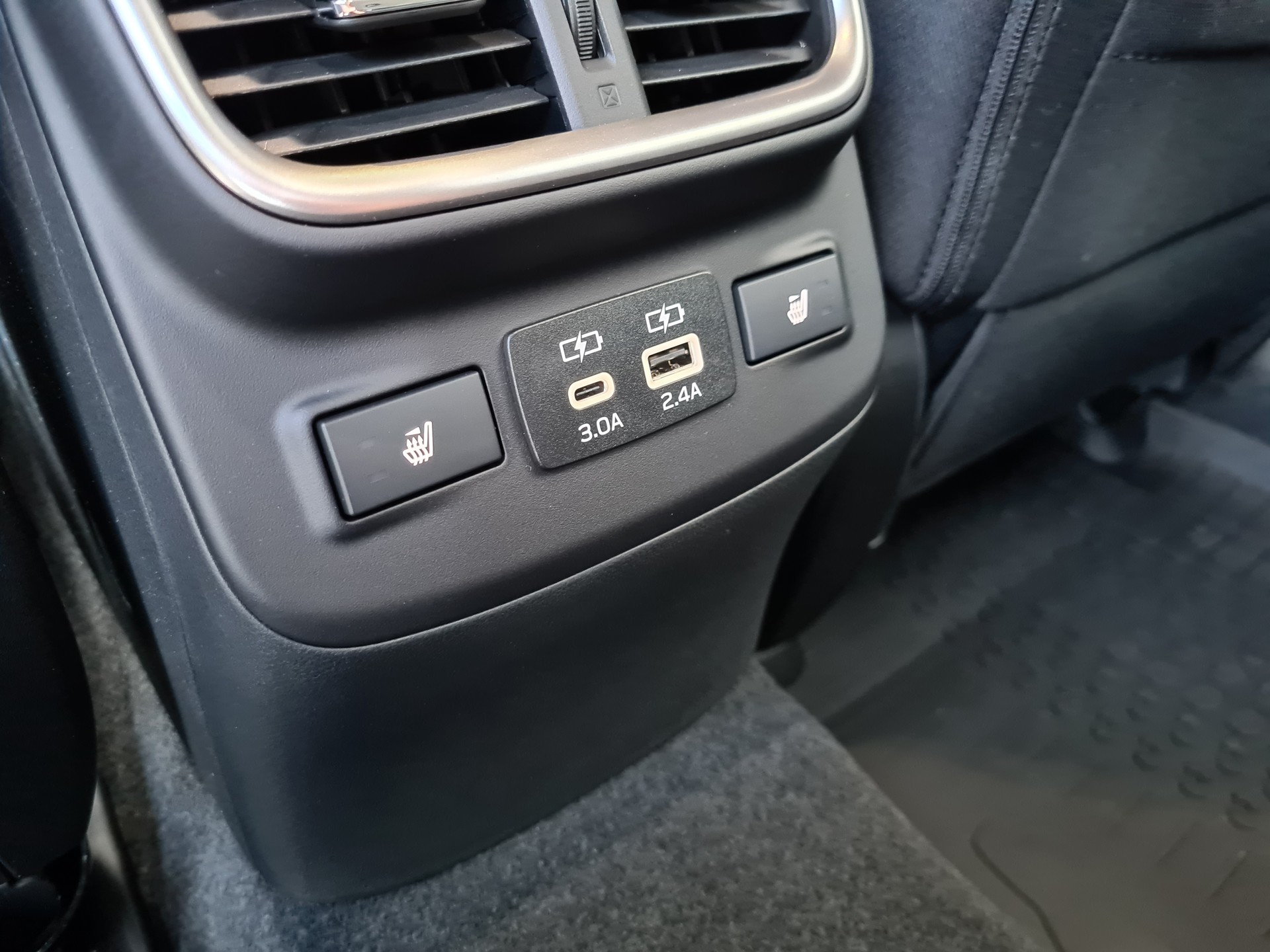 SUBARU Outback 2.5i Advantage AWD Lineartronic-image-12