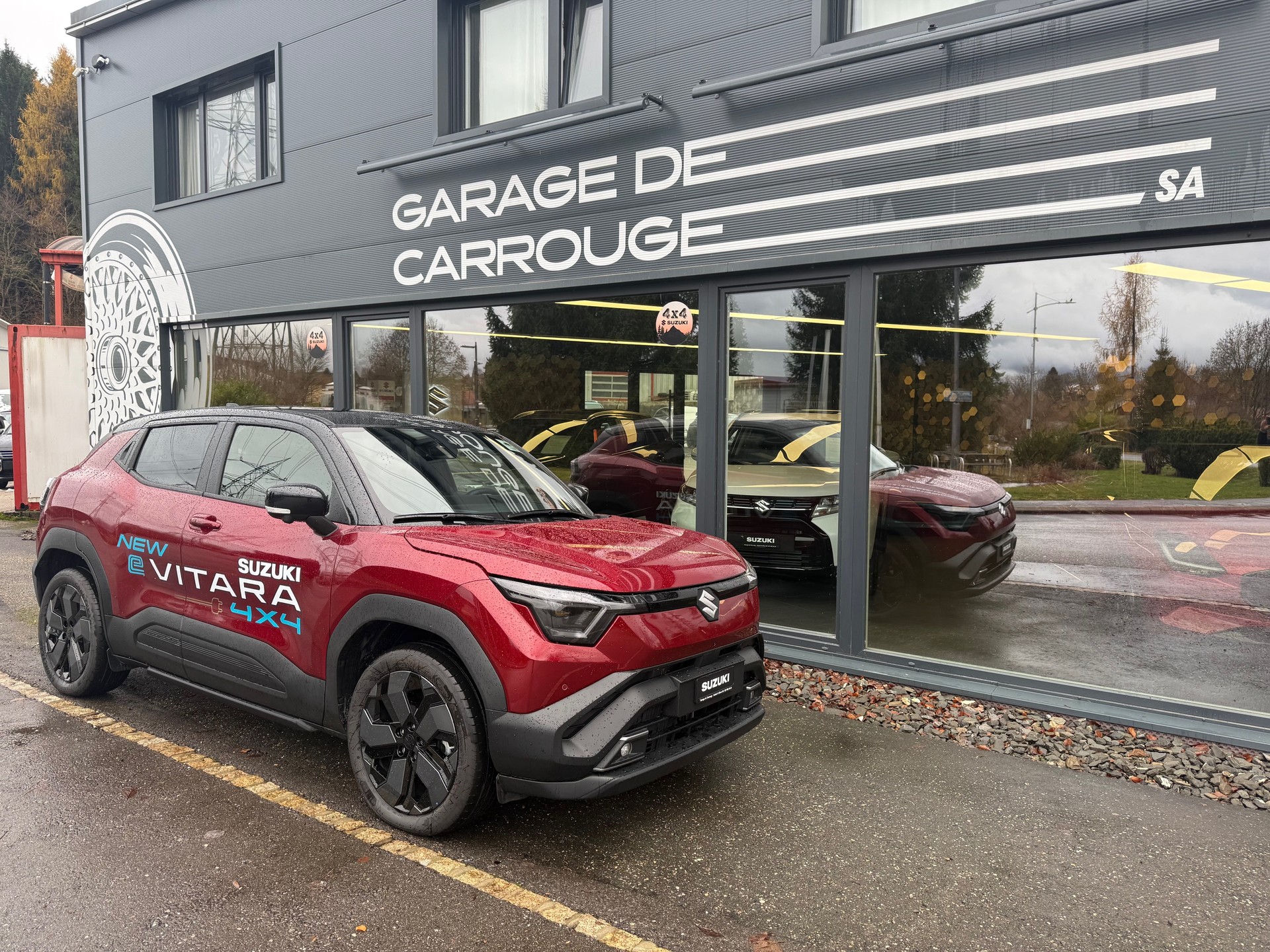 SUZUKI eVitara-image-0