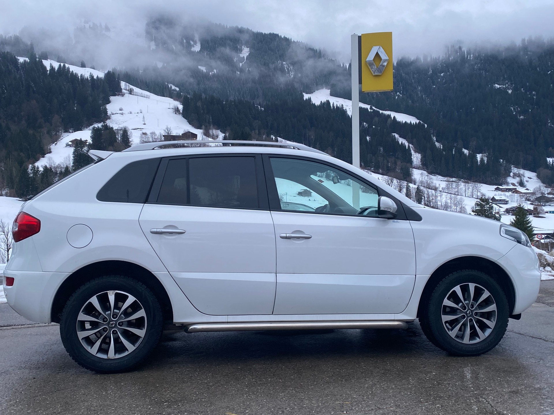 RENAULT Koleos 2.0 dCi Dynamique 4x4-image-0