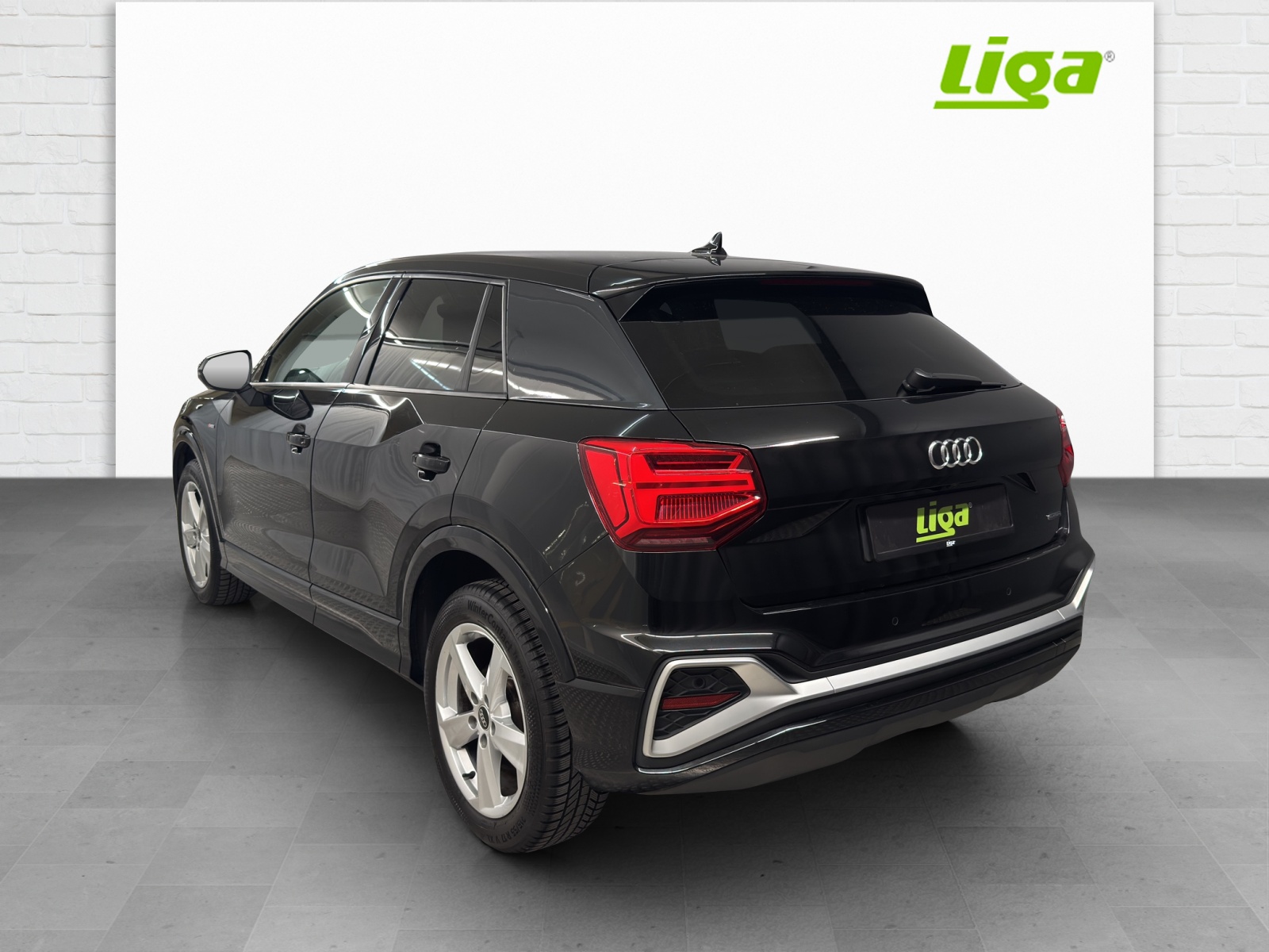 AUDI Q2 2.0 40 TFSI S Line quattro S-Tronic-image-3
