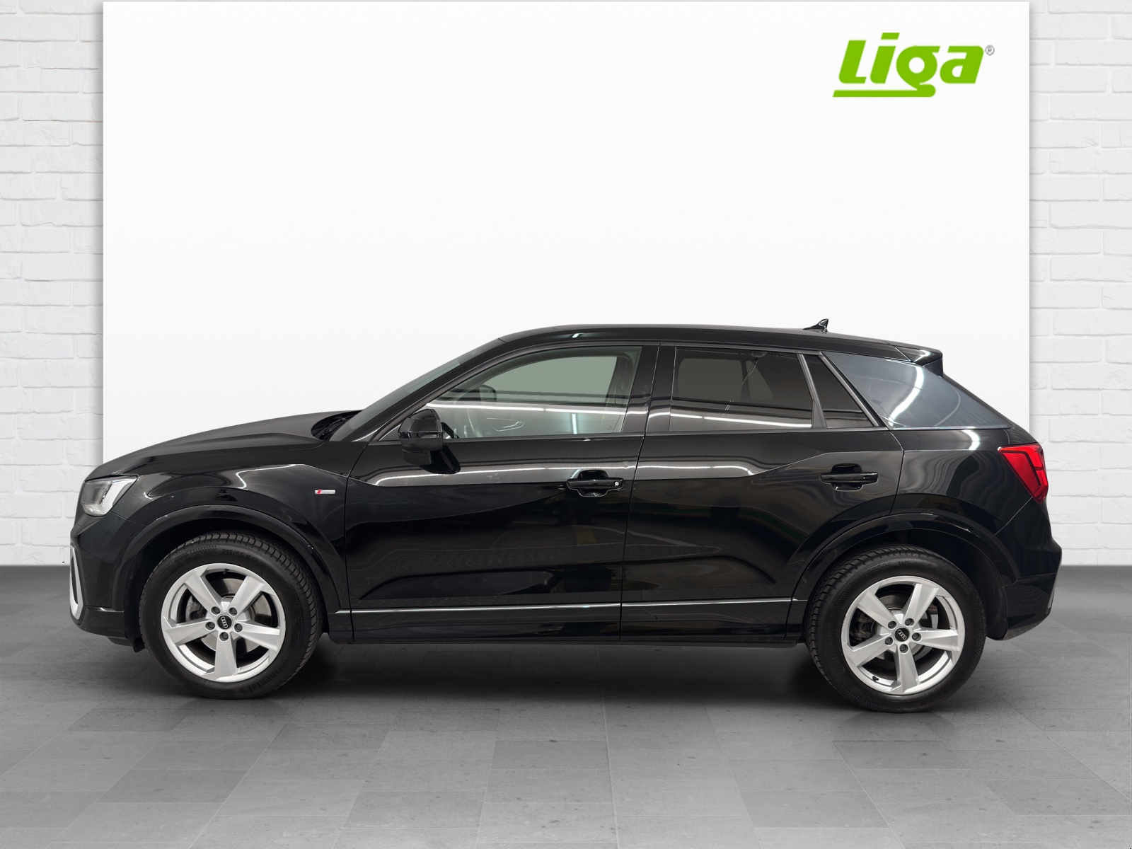 AUDI Q2 2.0 40 TFSI S Line quattro S-Tronic-image-0