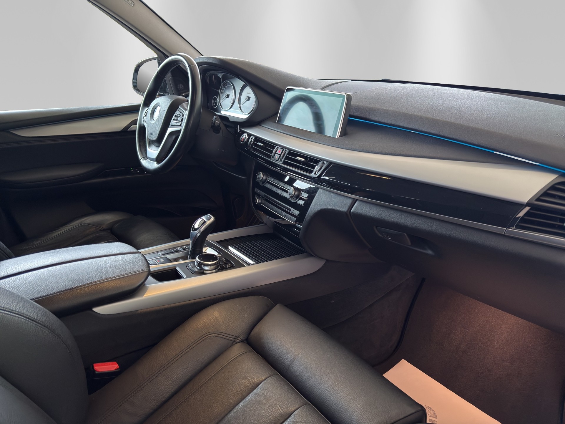 BMW X5 xDrive 30d Steptronic-image-14