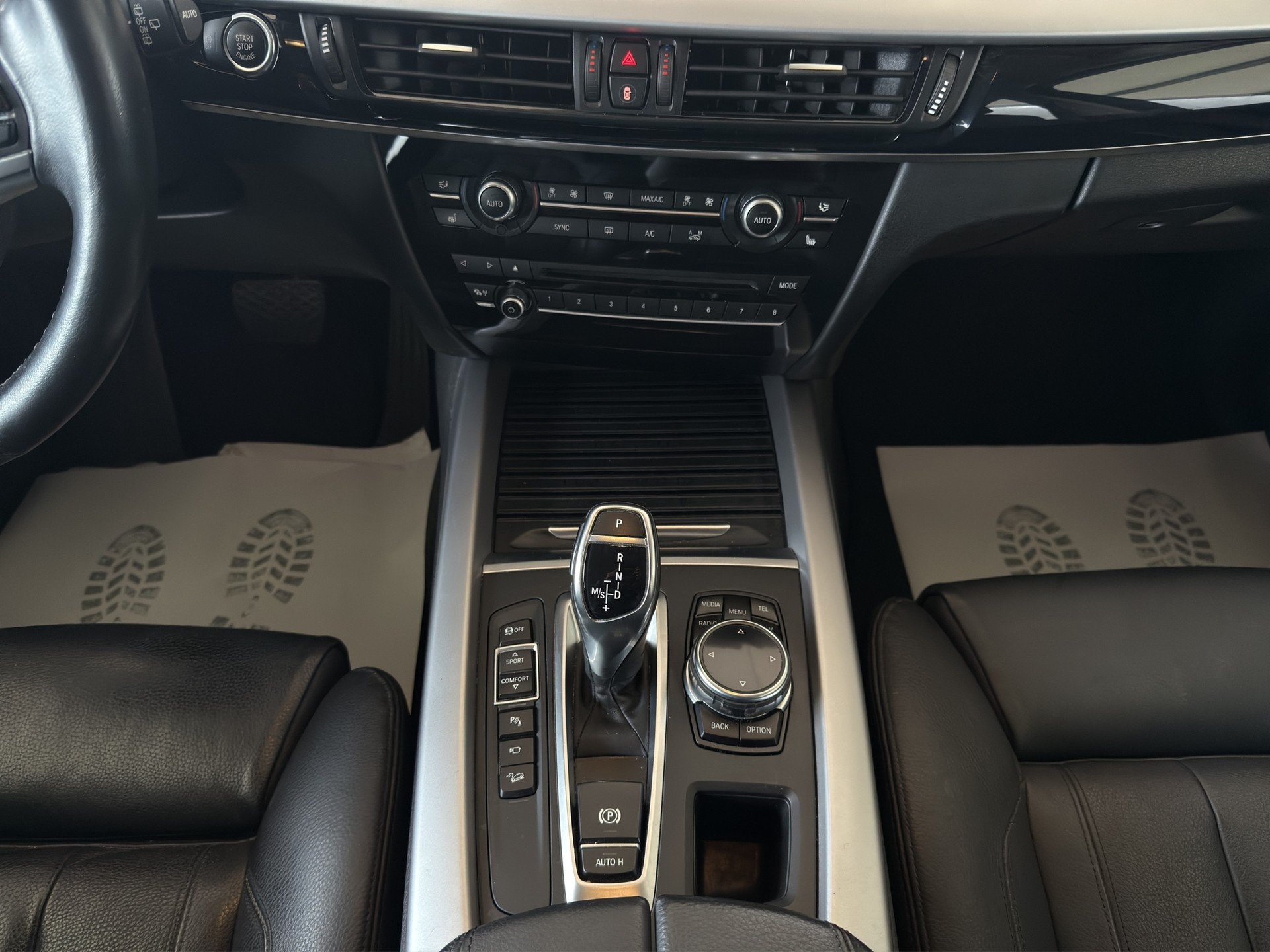 BMW X5 xDrive 30d Steptronic-image-10