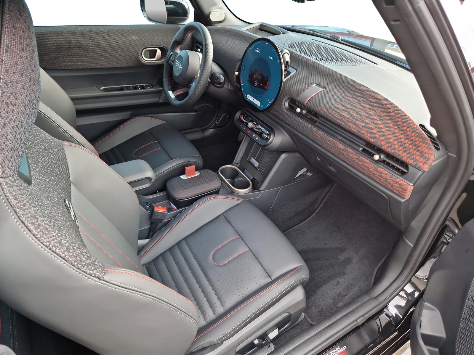 MINI Cabrio John Cooper Works F67-image-7