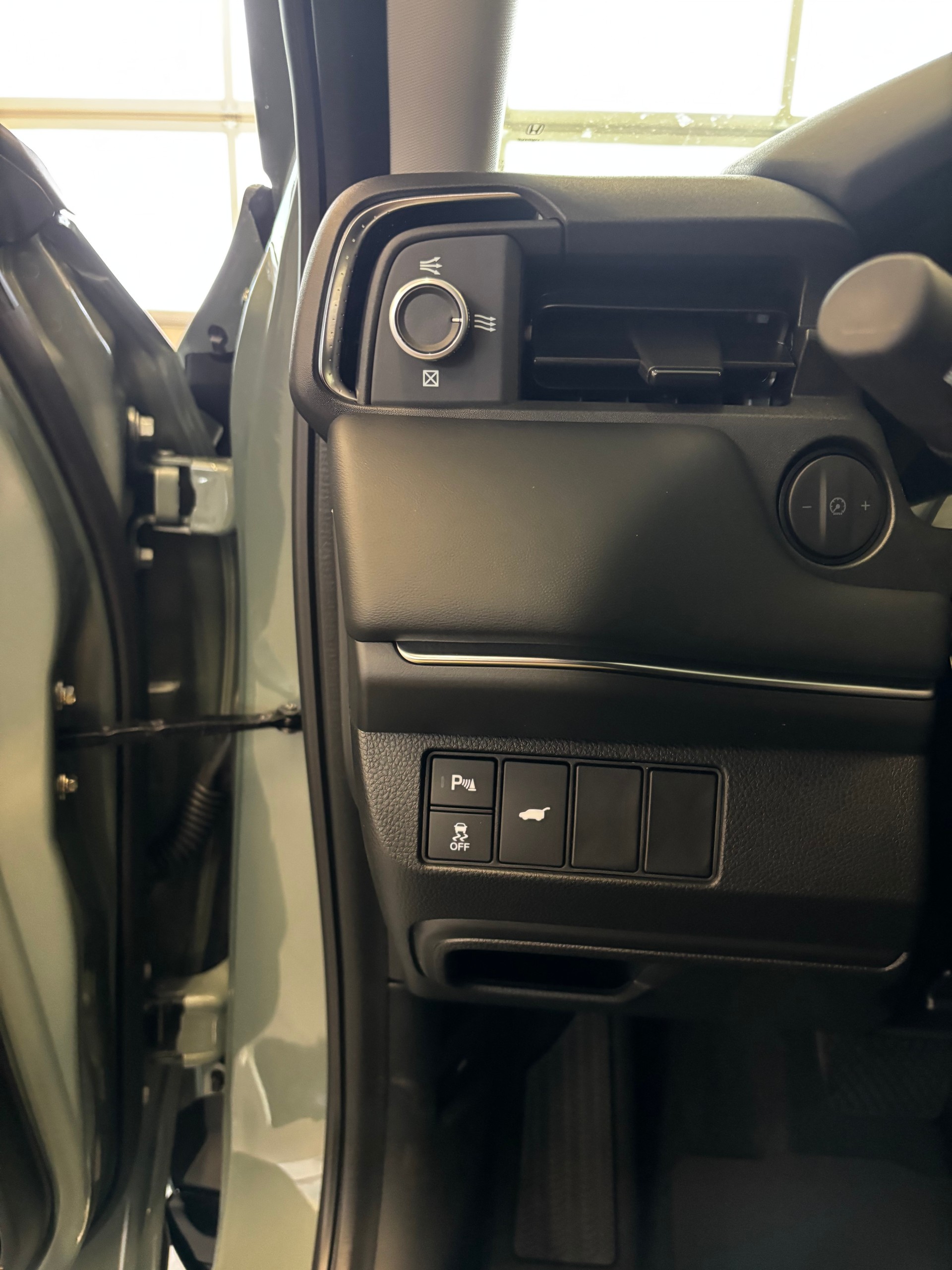 HONDA HR-V 1.5i-MMD Advance CVT-image-8
