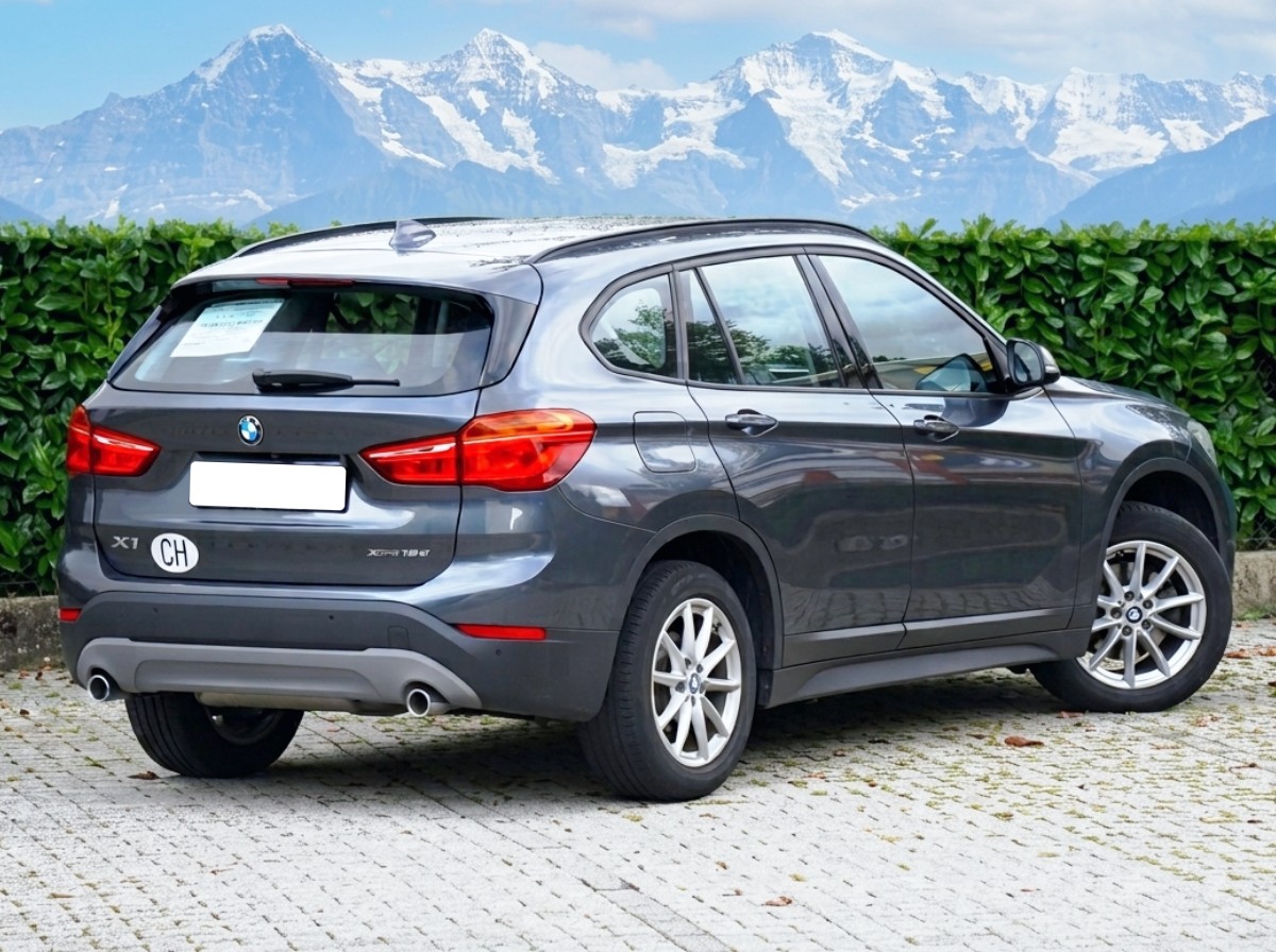 BMW X1 xDrive 18d xLine Steptronic-image-0