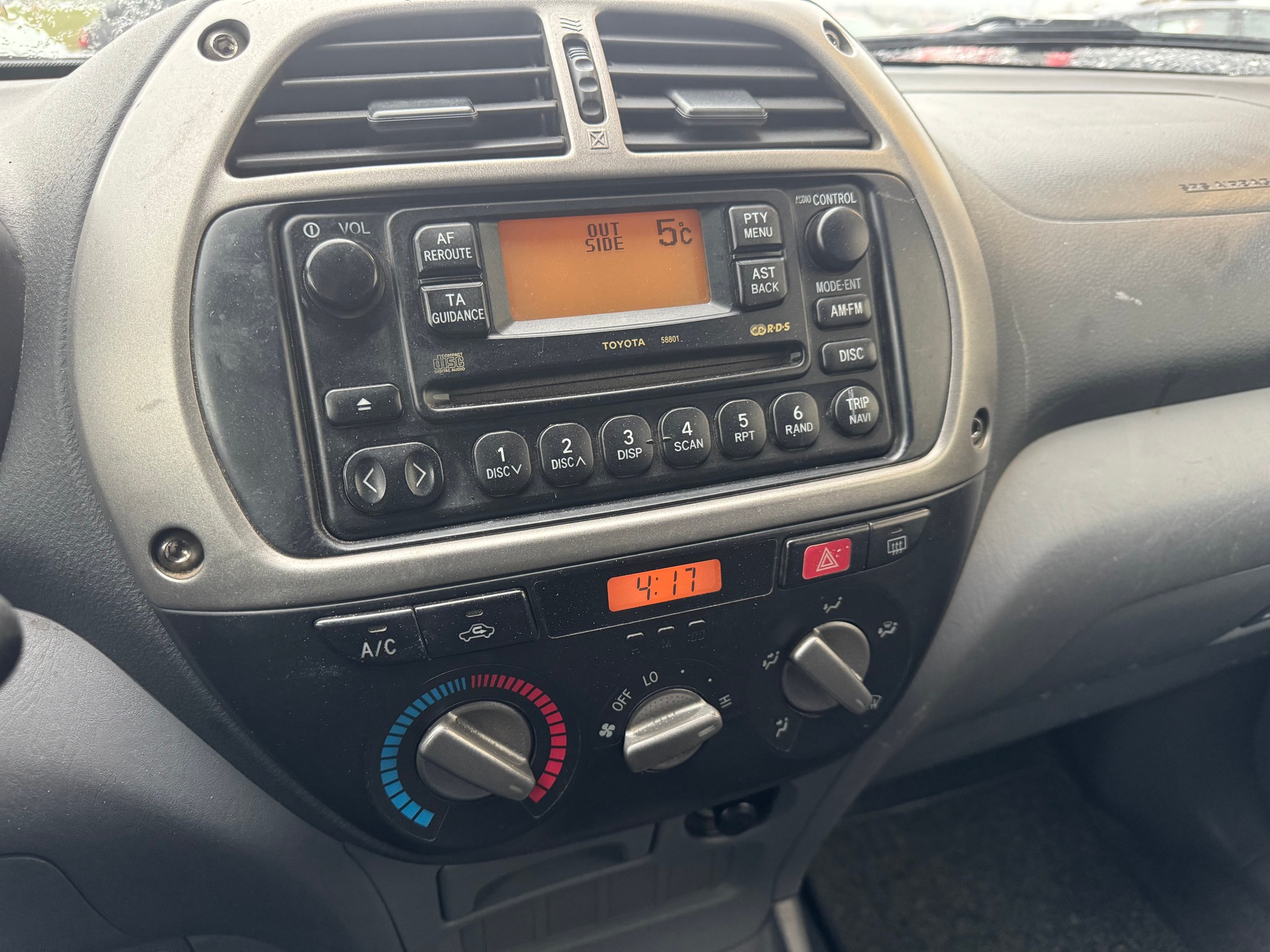 TOYOTA RAV-4 2.0 16V Linea Sol-image-11