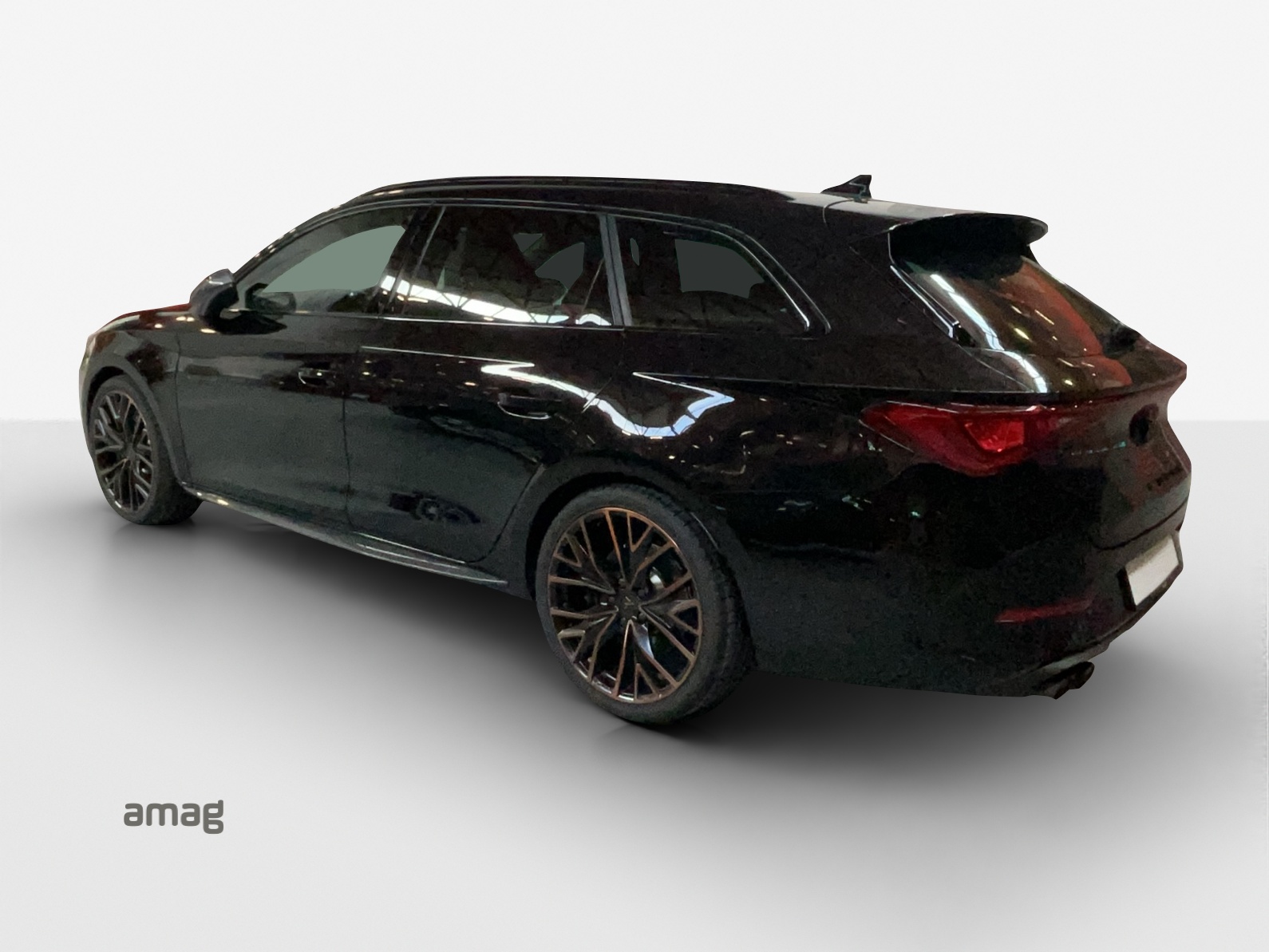CUPRA LEON ST 2.0 TSI VZ CUP DSG 4Drive-image-2