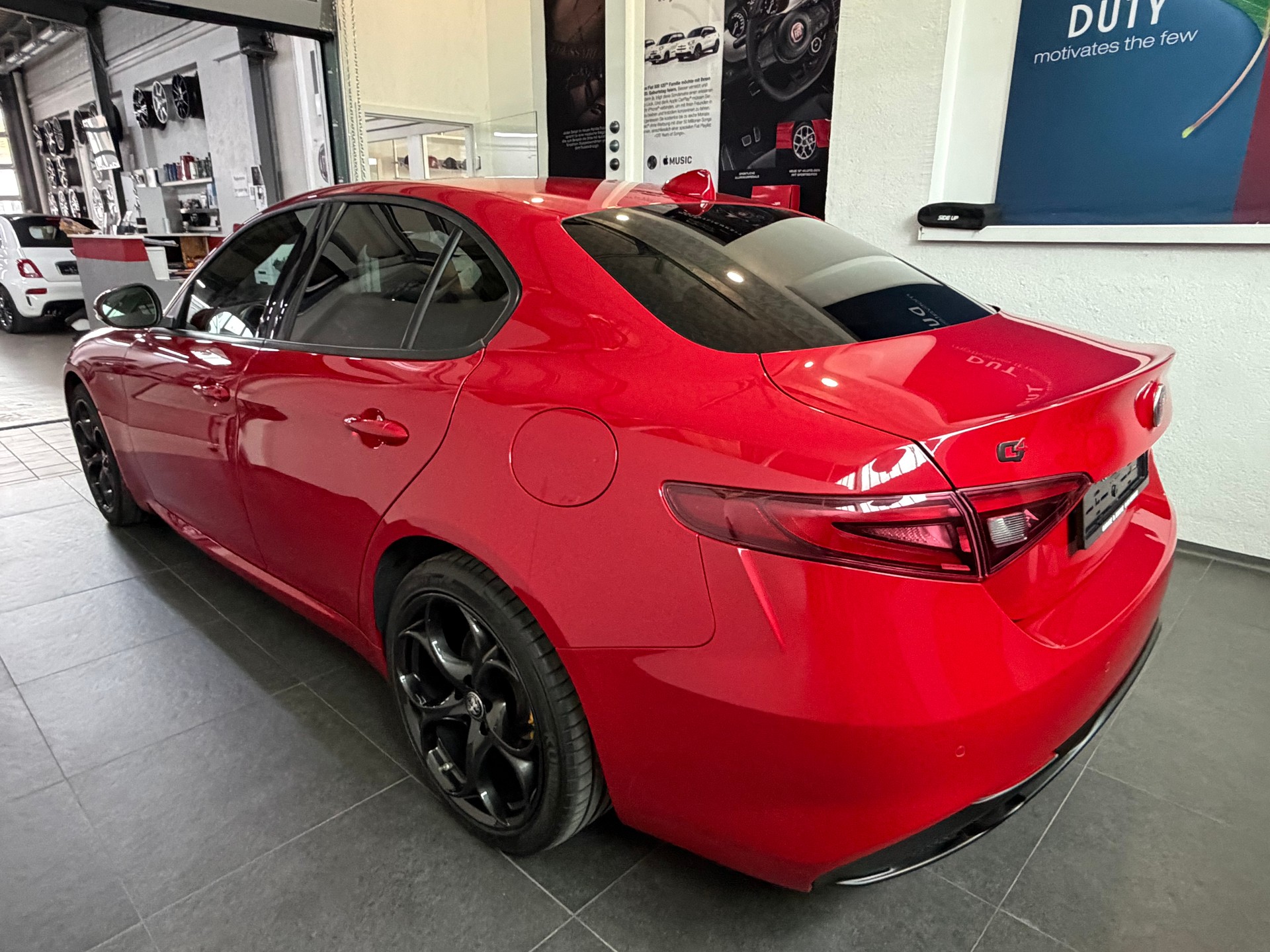 ALFA ROMEO Giulia 2.0 Veloce Q4 Automatic-image-6