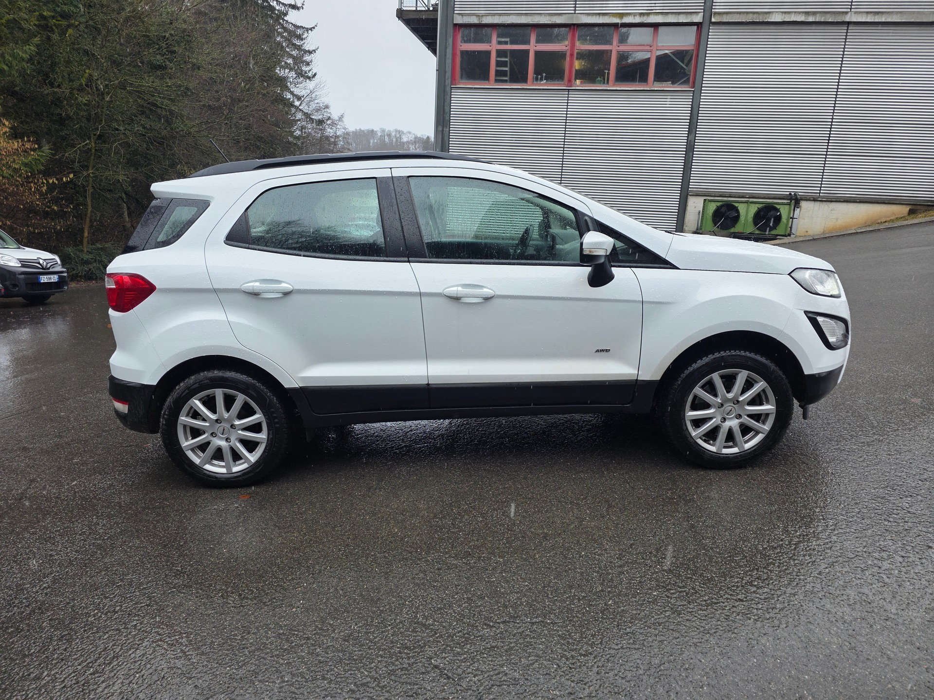 FORD EcoSport 1.5 TDCi Titanium AWD-image-5