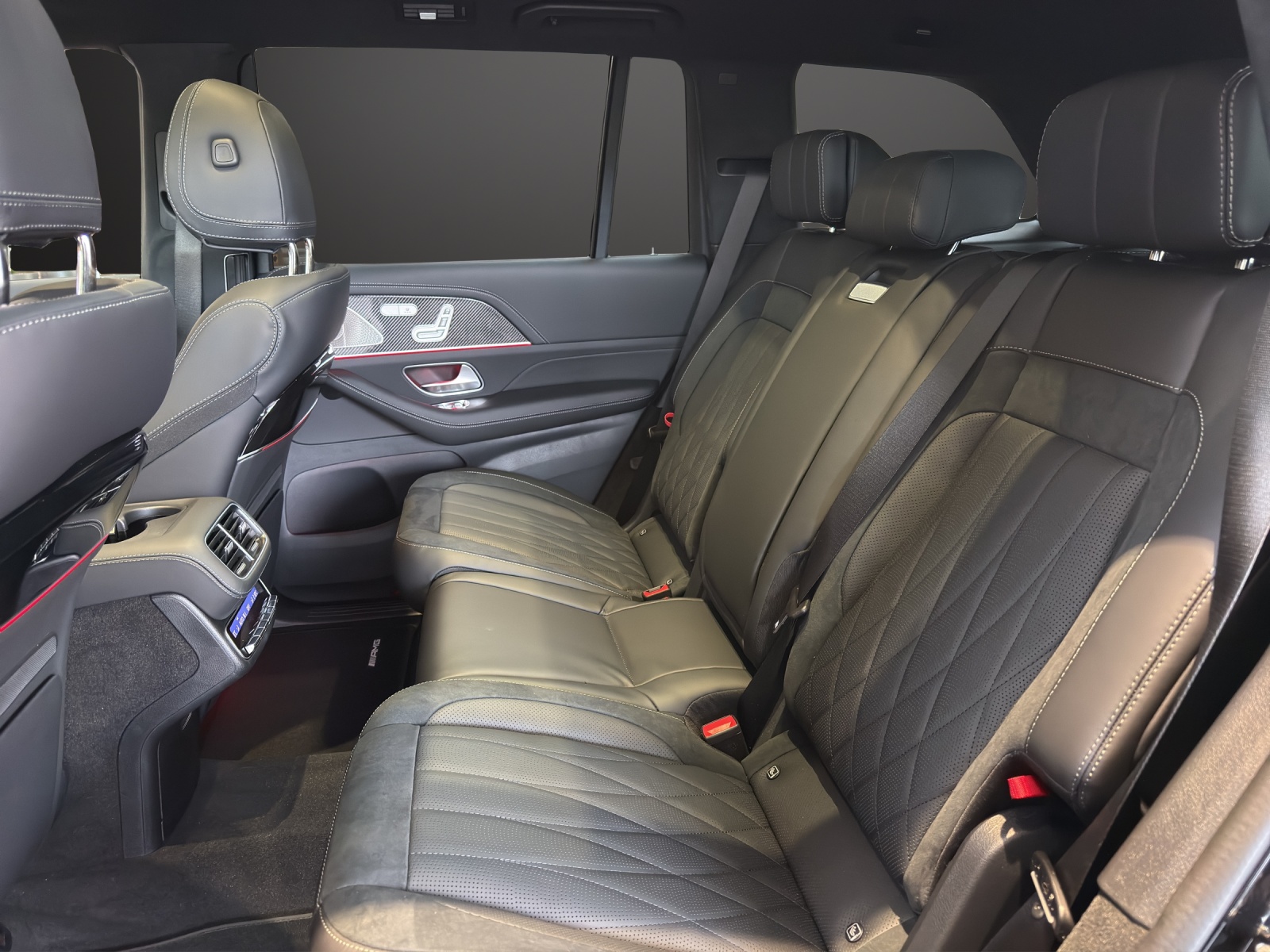 MERCEDES-BENZ GLS 63 4Matic + 9G-Tronic-image-13