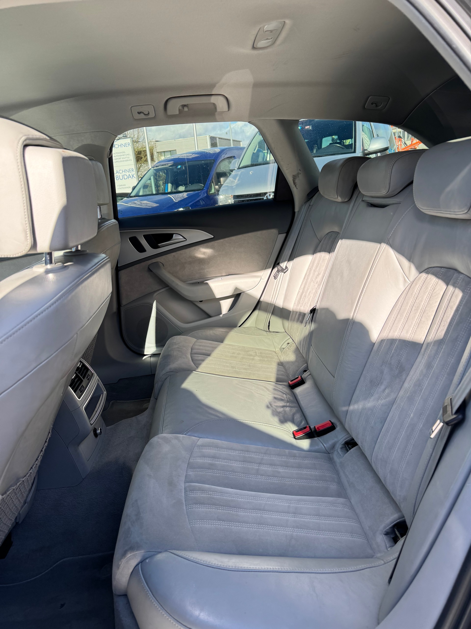 AUDI A6 Avant 3.0 TDI V6 quattro S-tronic-image-11