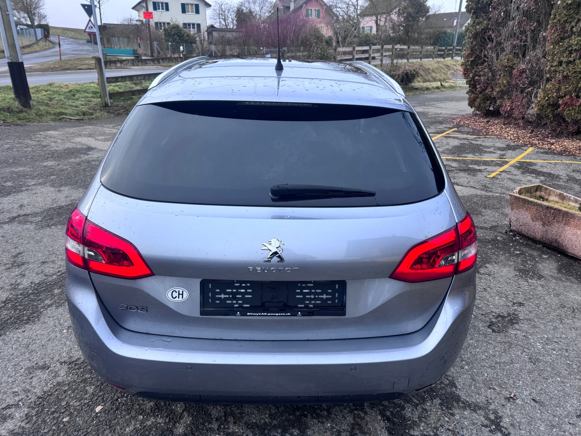 PEUGEOT 308 SW 1.2 Pure Tech Allure EAT8-image-7