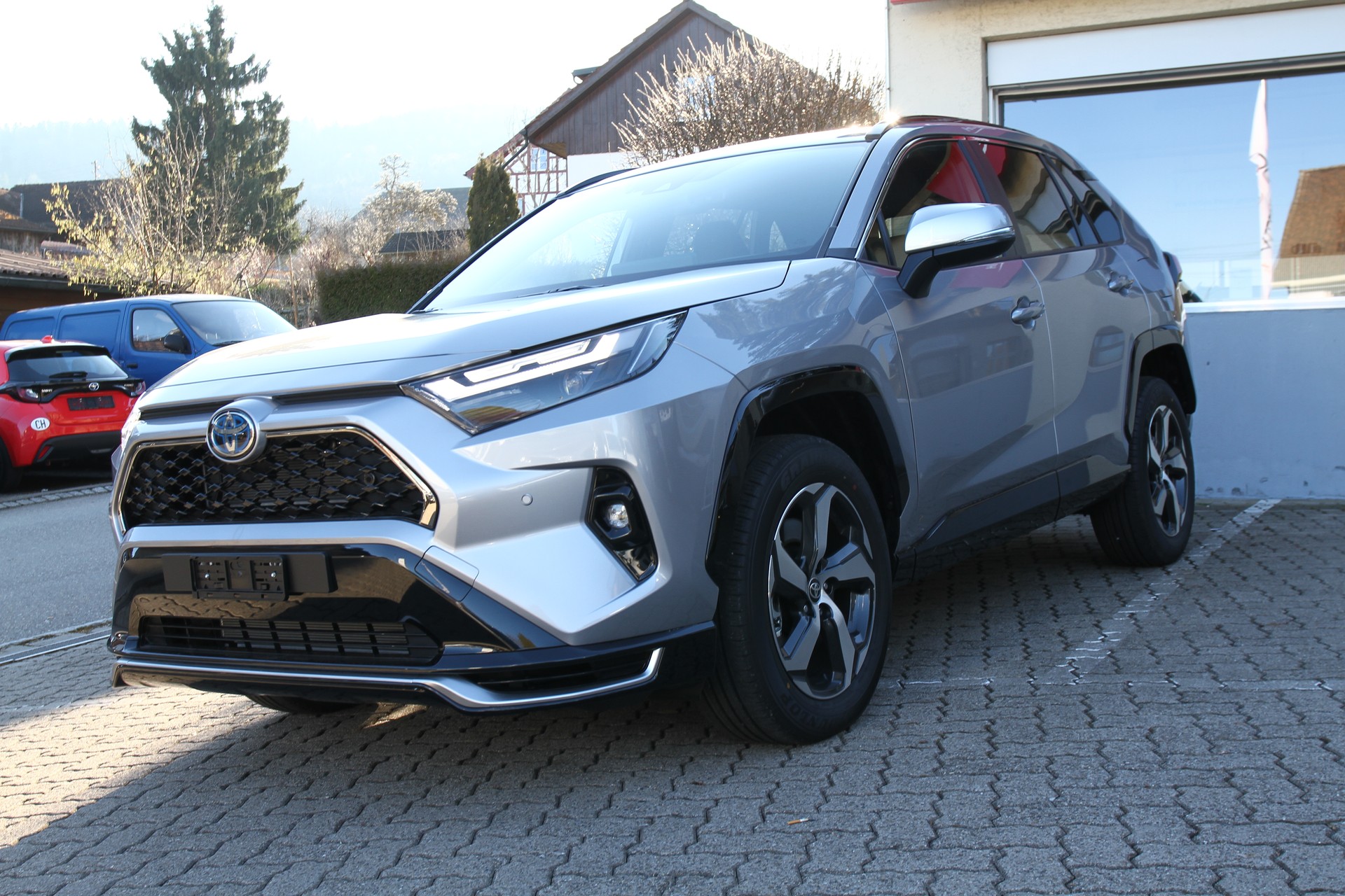 TOYOTA RAV-4 2.5 PHEV Trend e-CVT 4WD-image-1