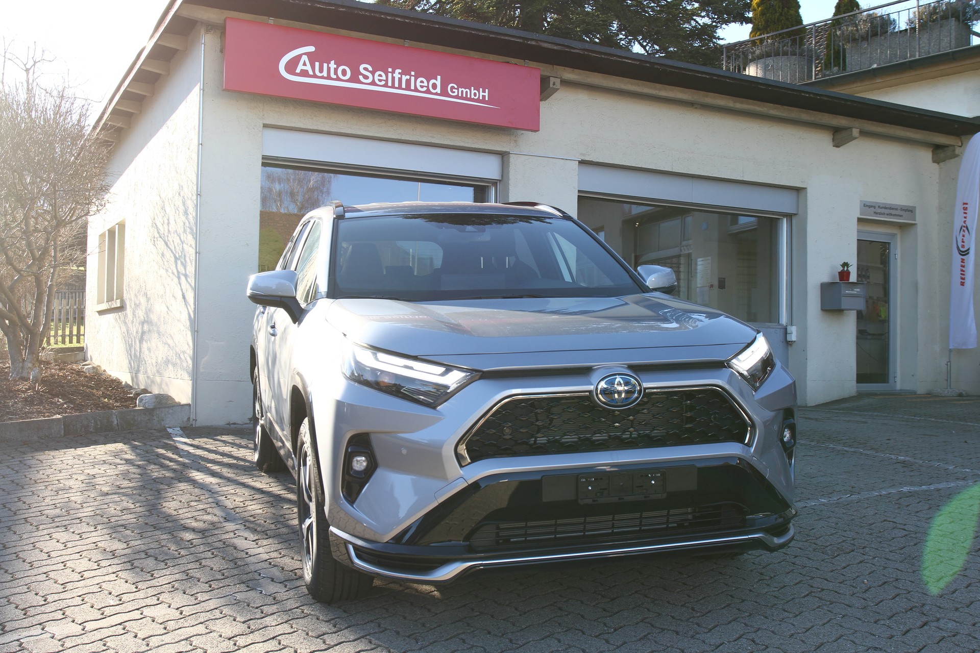 TOYOTA RAV-4 2.5 PHEV Trend e-CVT 4WD