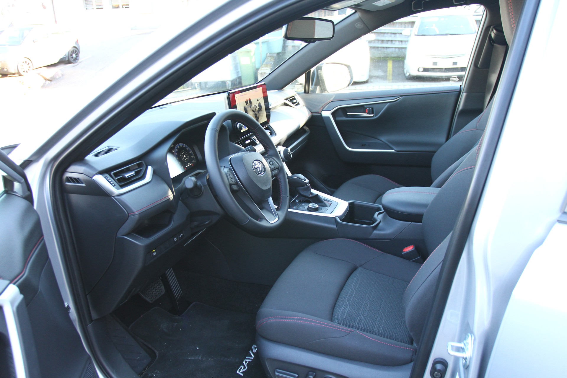 TOYOTA RAV-4 2.5 PHEV Trend e-CVT 4WD-image-4