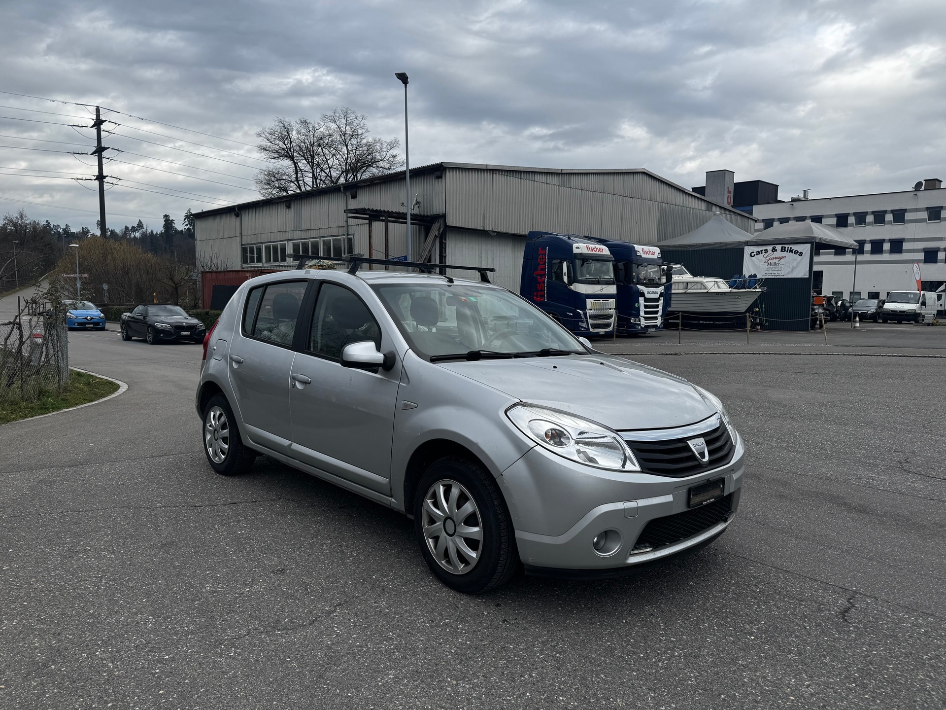 DACIA Sandero 1.6 Lauréate-image-0