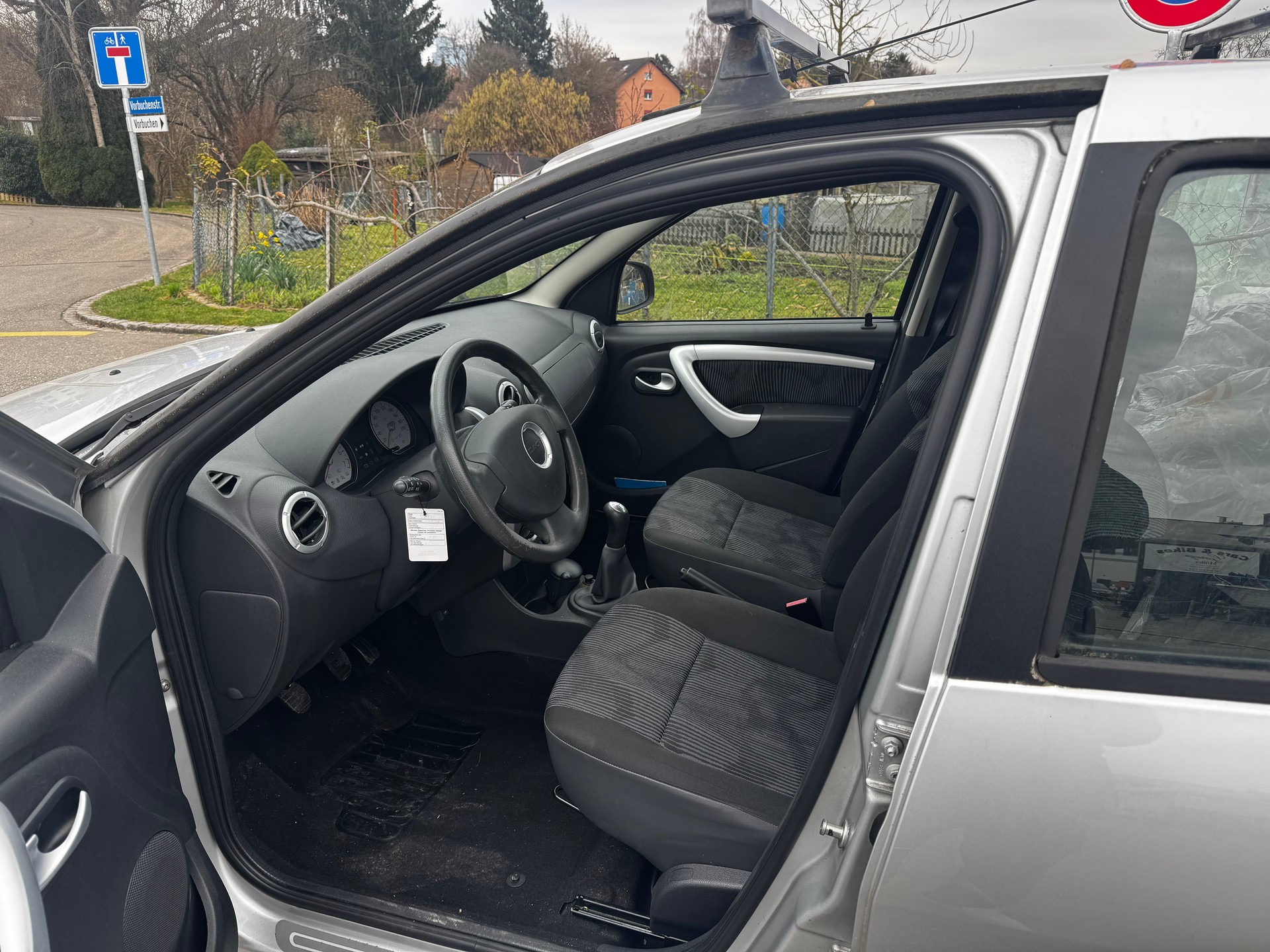 DACIA Sandero 1.6 Lauréate-image-11