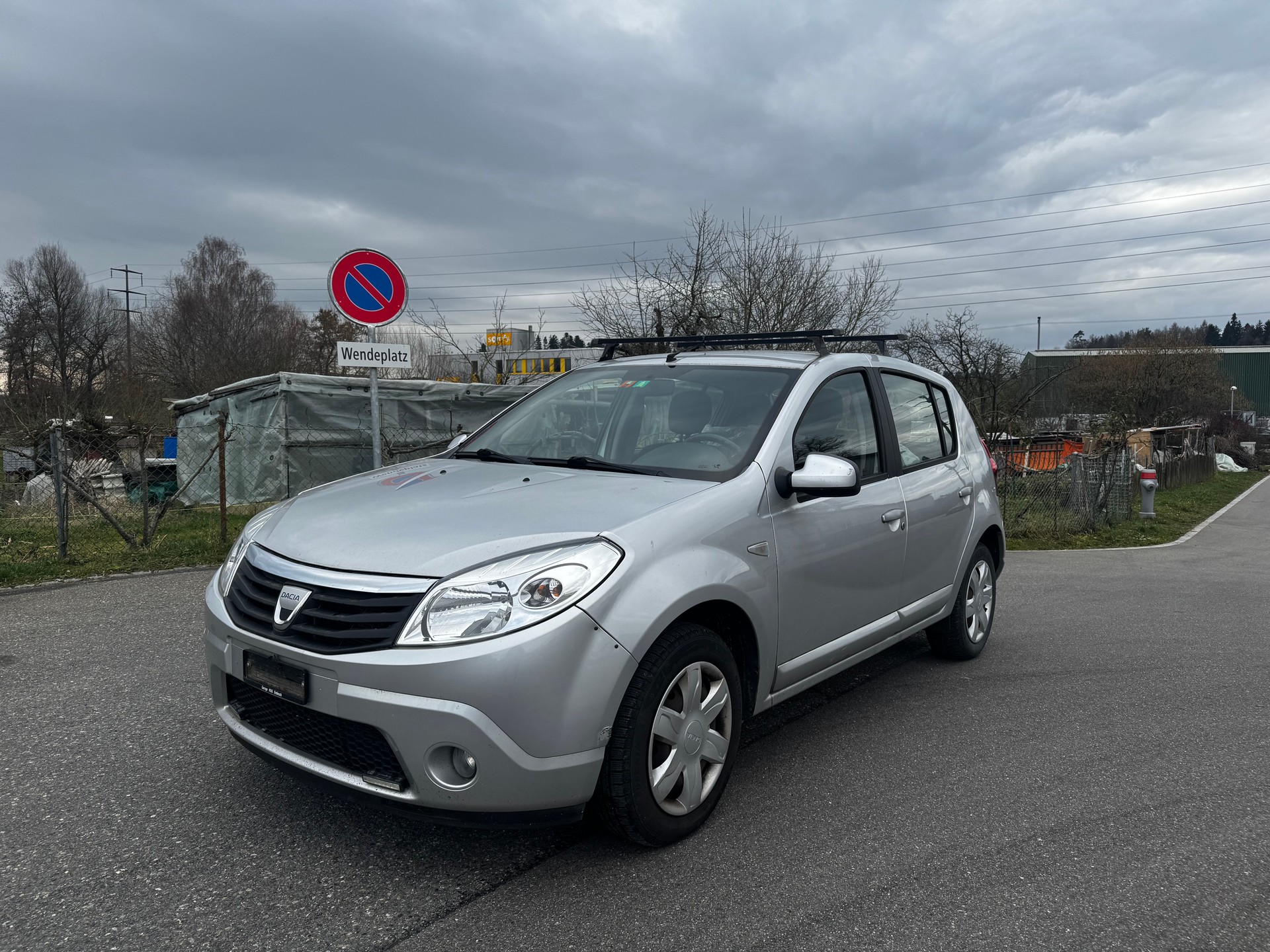 DACIA Sandero 1.6 Lauréate-image-2