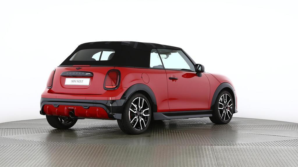 MINI John Cooper Works Cabrio-image-4