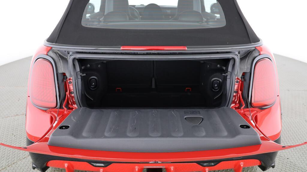 MINI John Cooper Works Cabrio-image-18