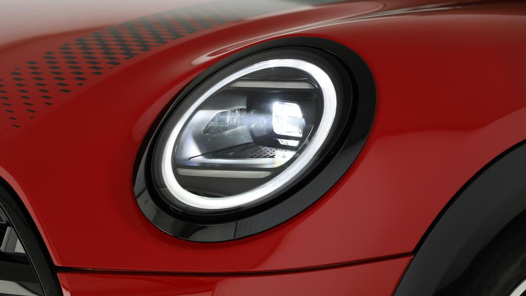 MINI John Cooper Works Cabrio-image-15