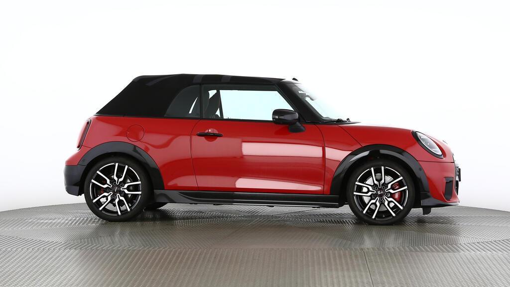 MINI John Cooper Works Cabrio-image-1