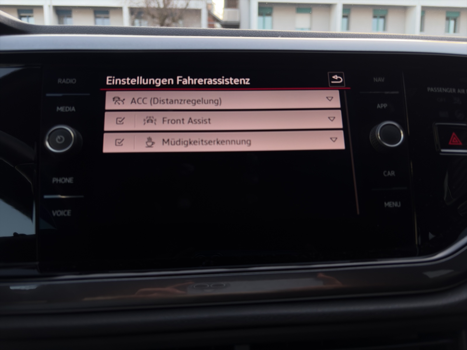 VW Polo 2.0 TSI GTI DSG-image-14