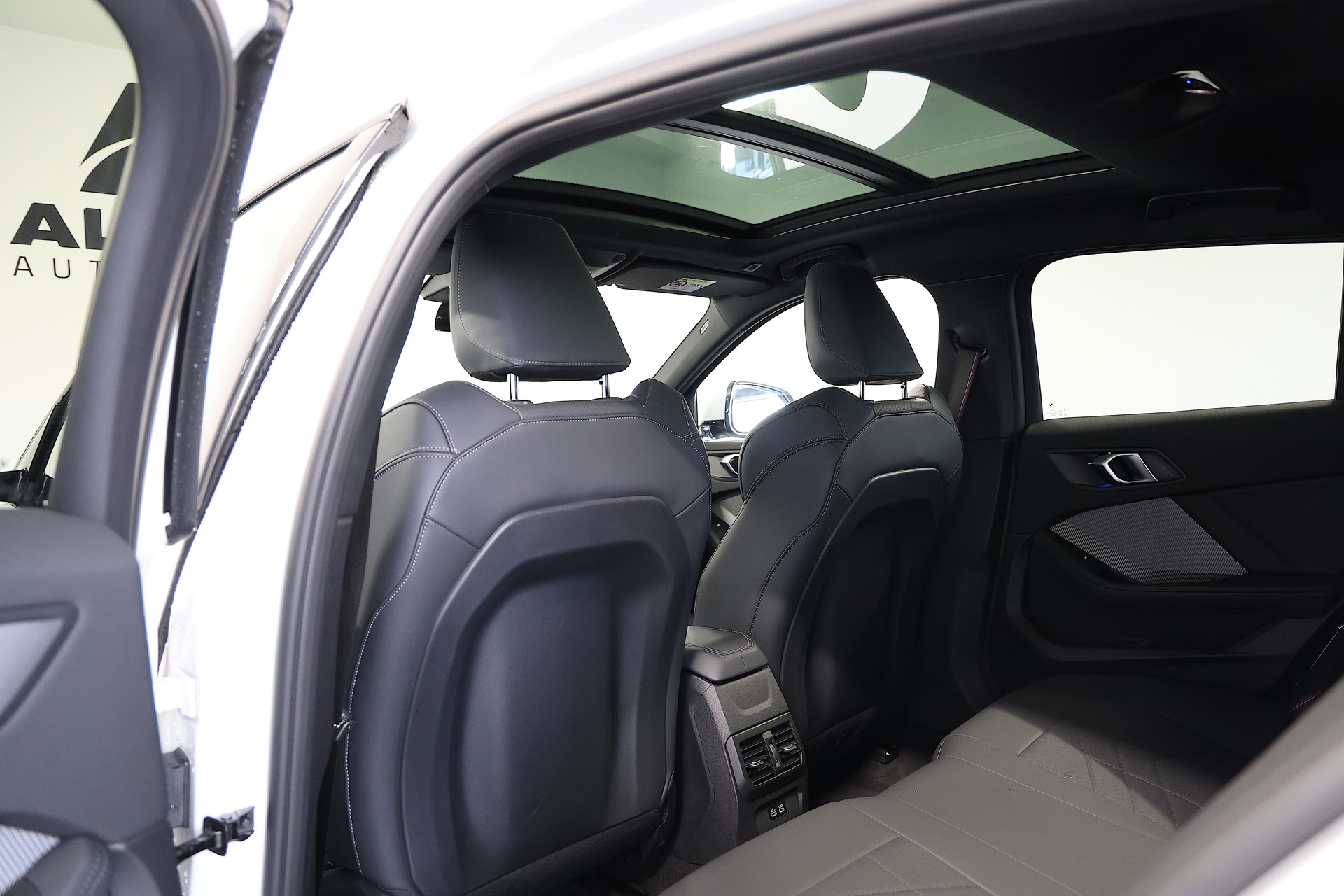 BMW 120d M Sport Pro Steptronic *CH-FZ* *Modell 2025*-image-19