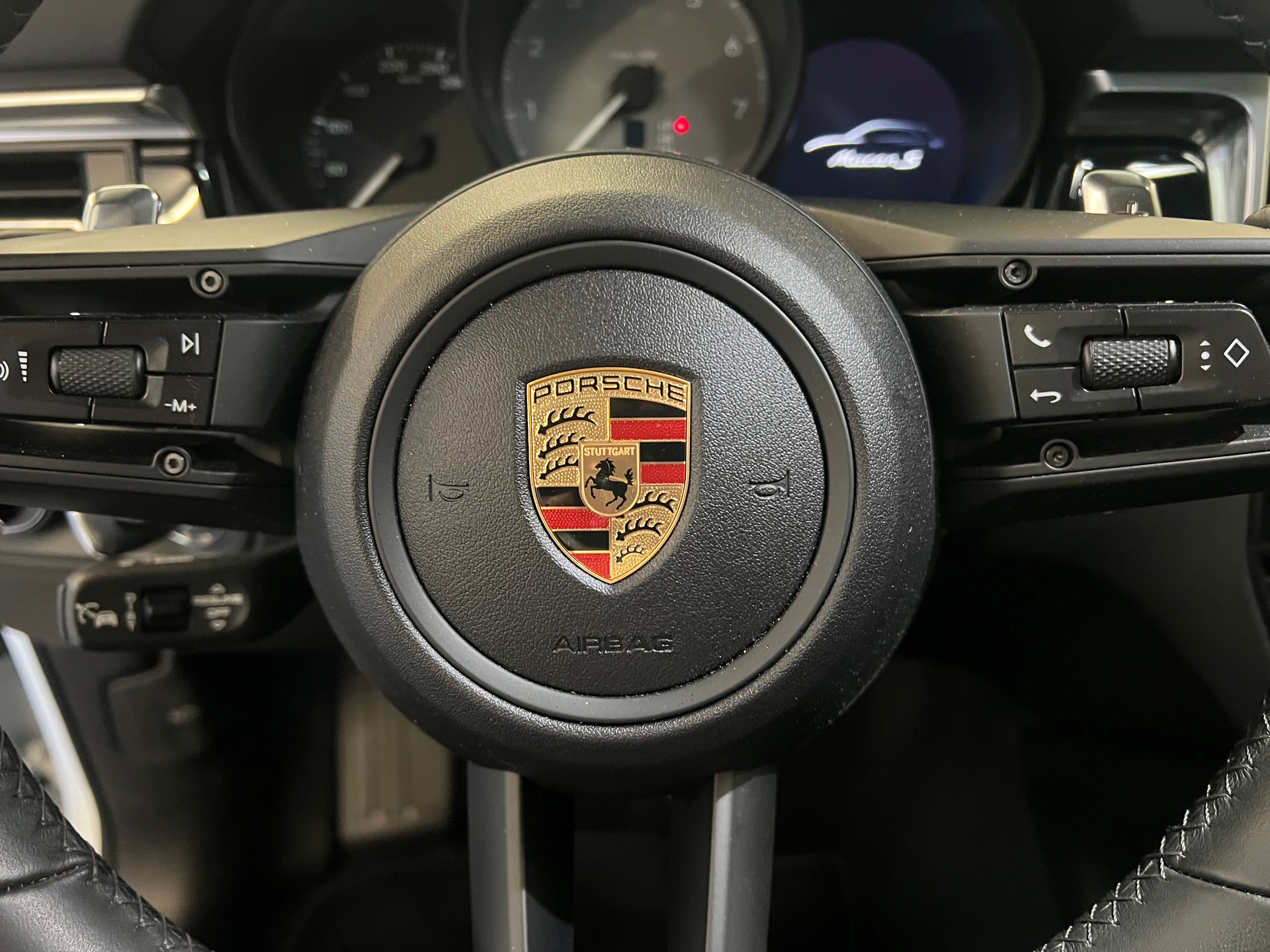 PORSCHE Macan S PDK RINSPEED Edition 1 of 1-image-9