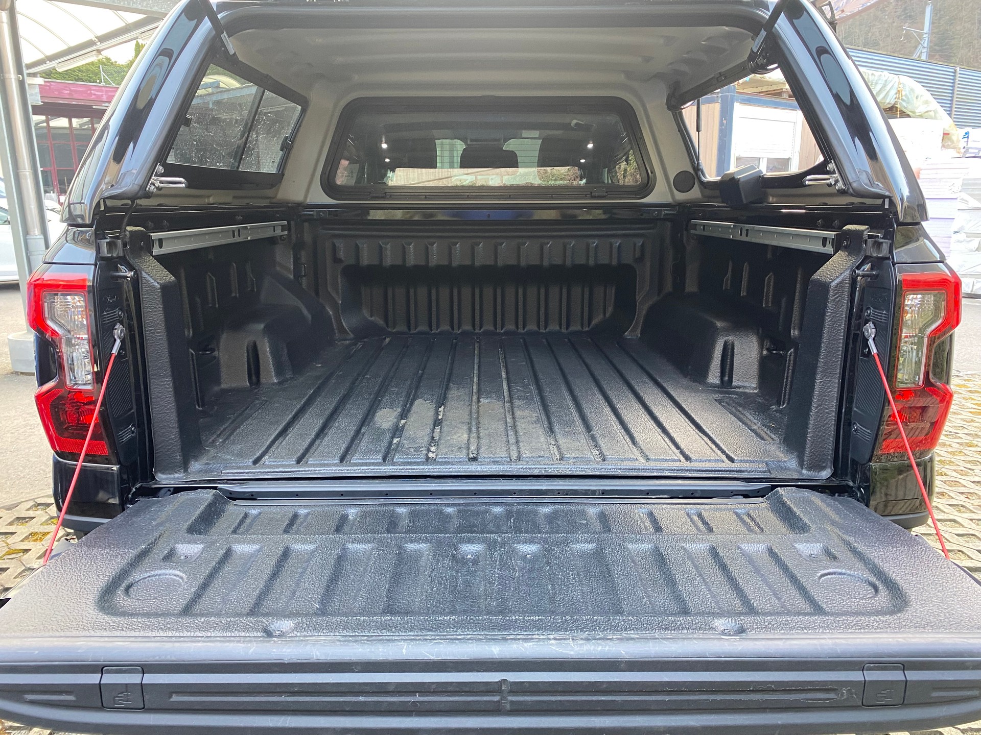 FORD Ranger Wildtrak 3.0 Eco Blue e-4WD Automat-image-6