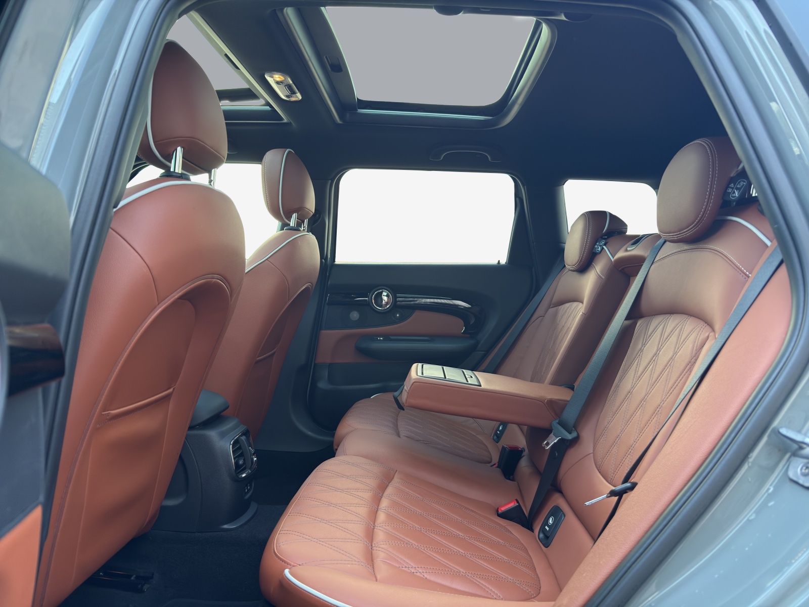 MINI Clubman Cooper John Cooper Works ALL4 Steptronic-image-11