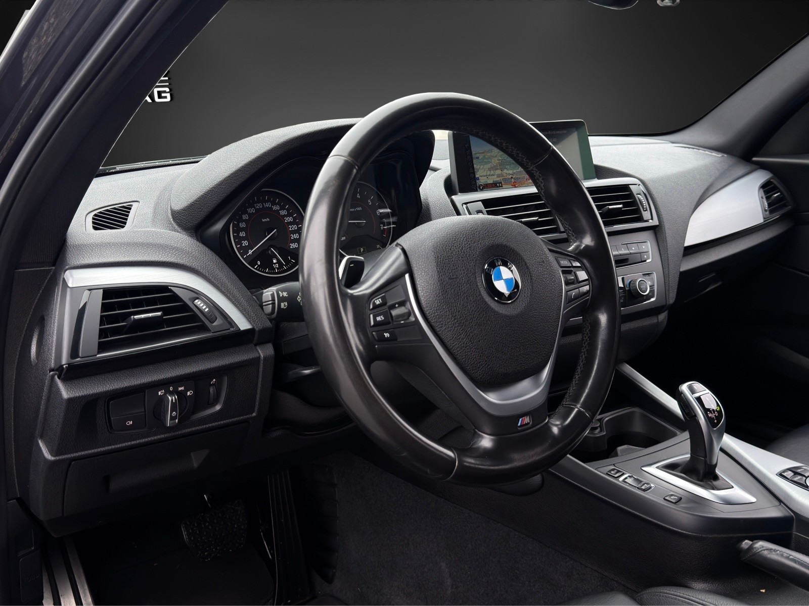 BMW M135i Steptronic-image-7