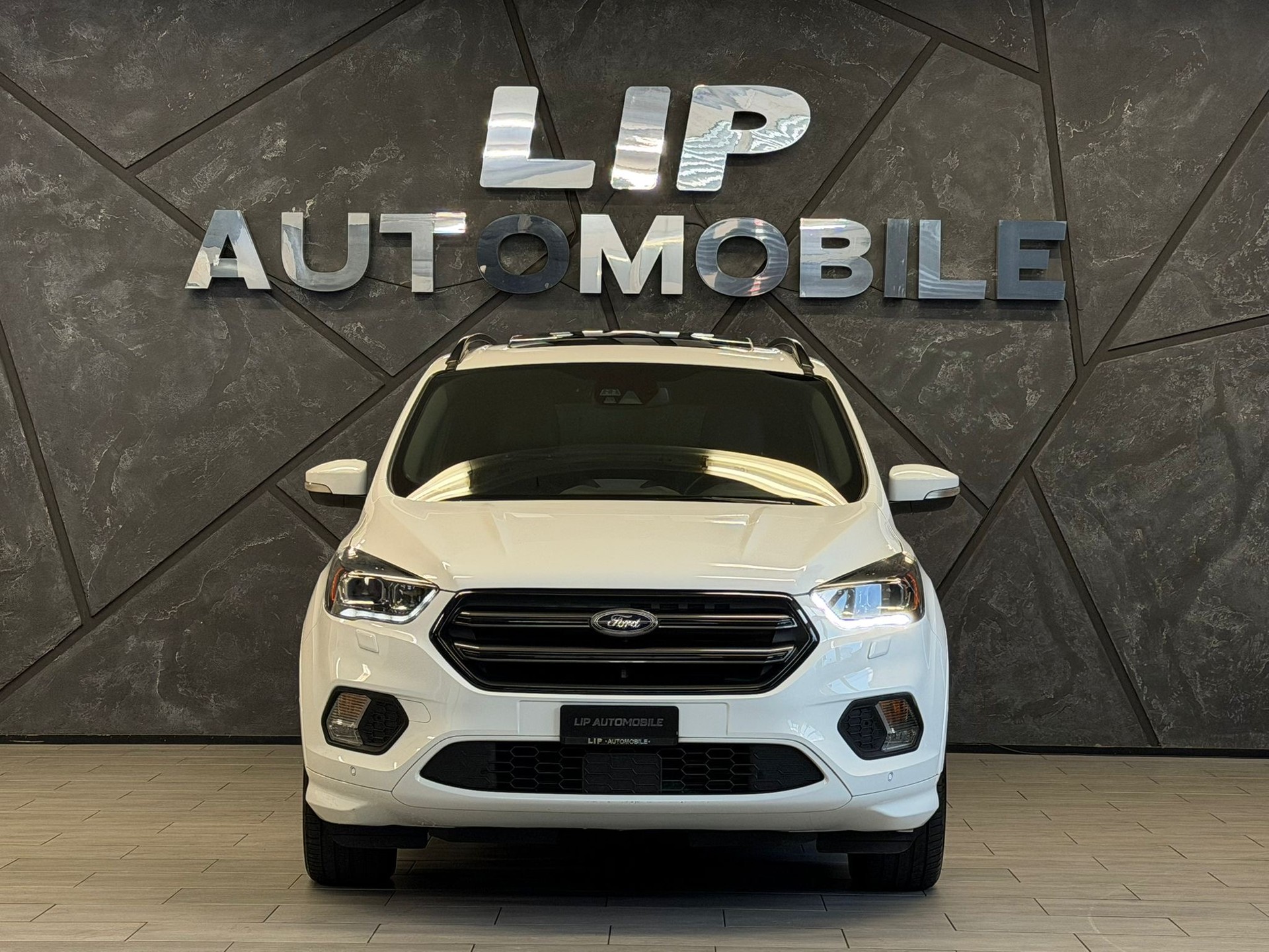 FORD Kuga 2.0 TDCi Carving 4WD PowerShift-image-1