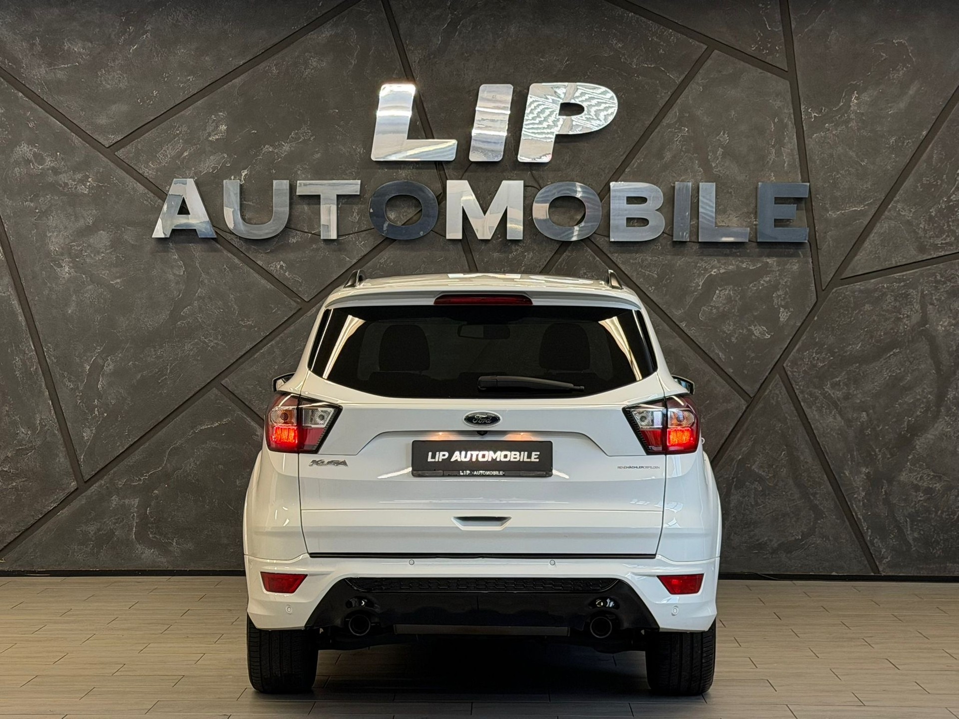 FORD Kuga 2.0 TDCi Carving 4WD PowerShift-image-6