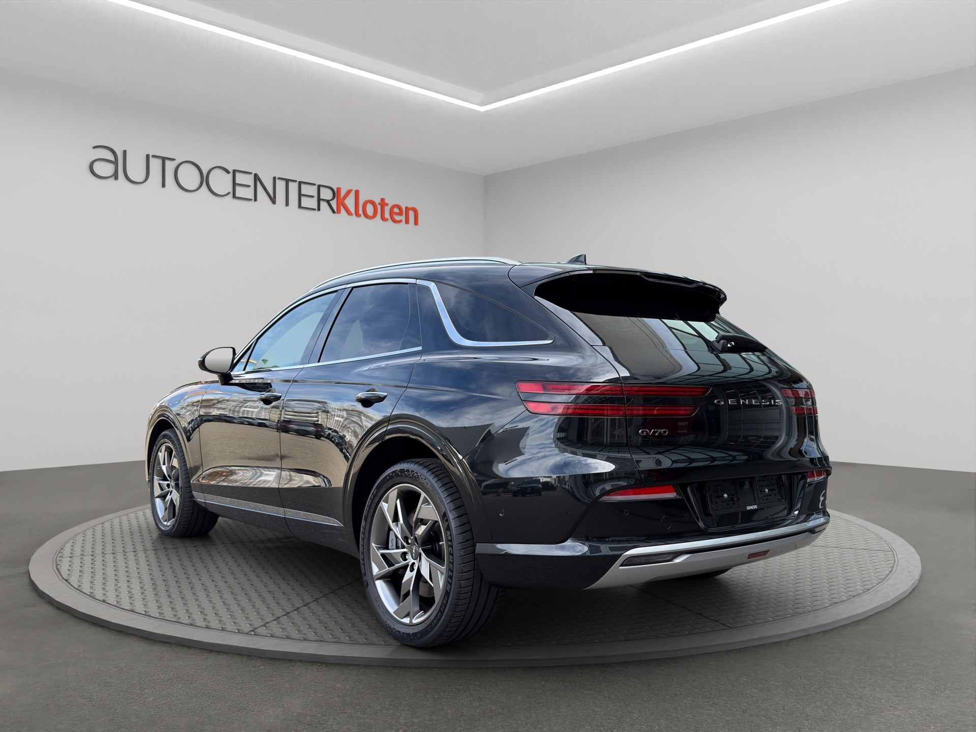 GENESIS GV70 Dual Motor Sport AWD-image-3