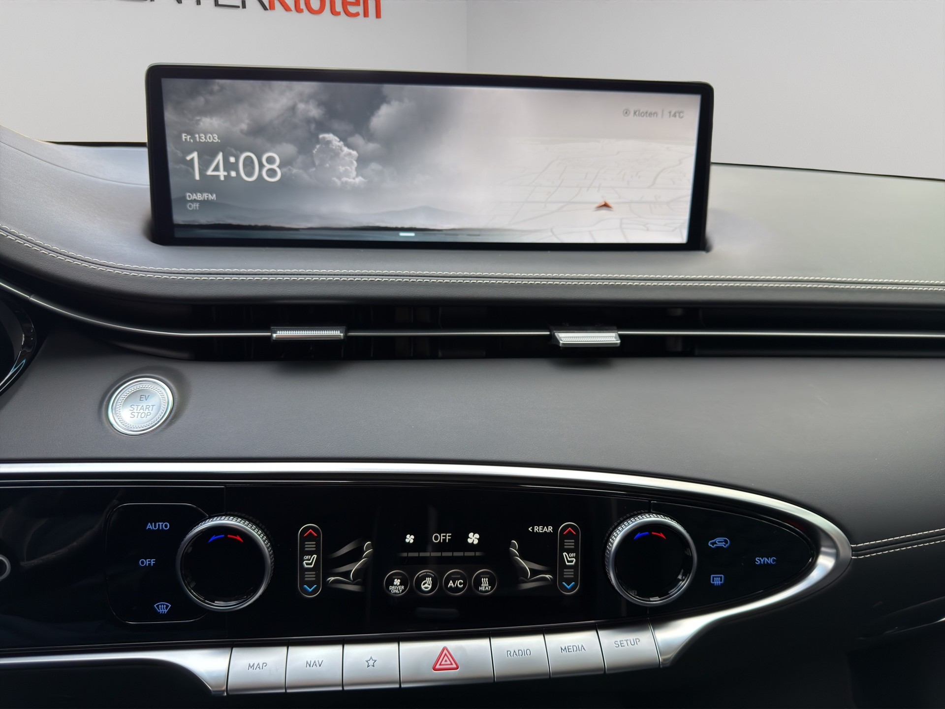 GENESIS GV70 Dual Motor Sport AWD-image-10