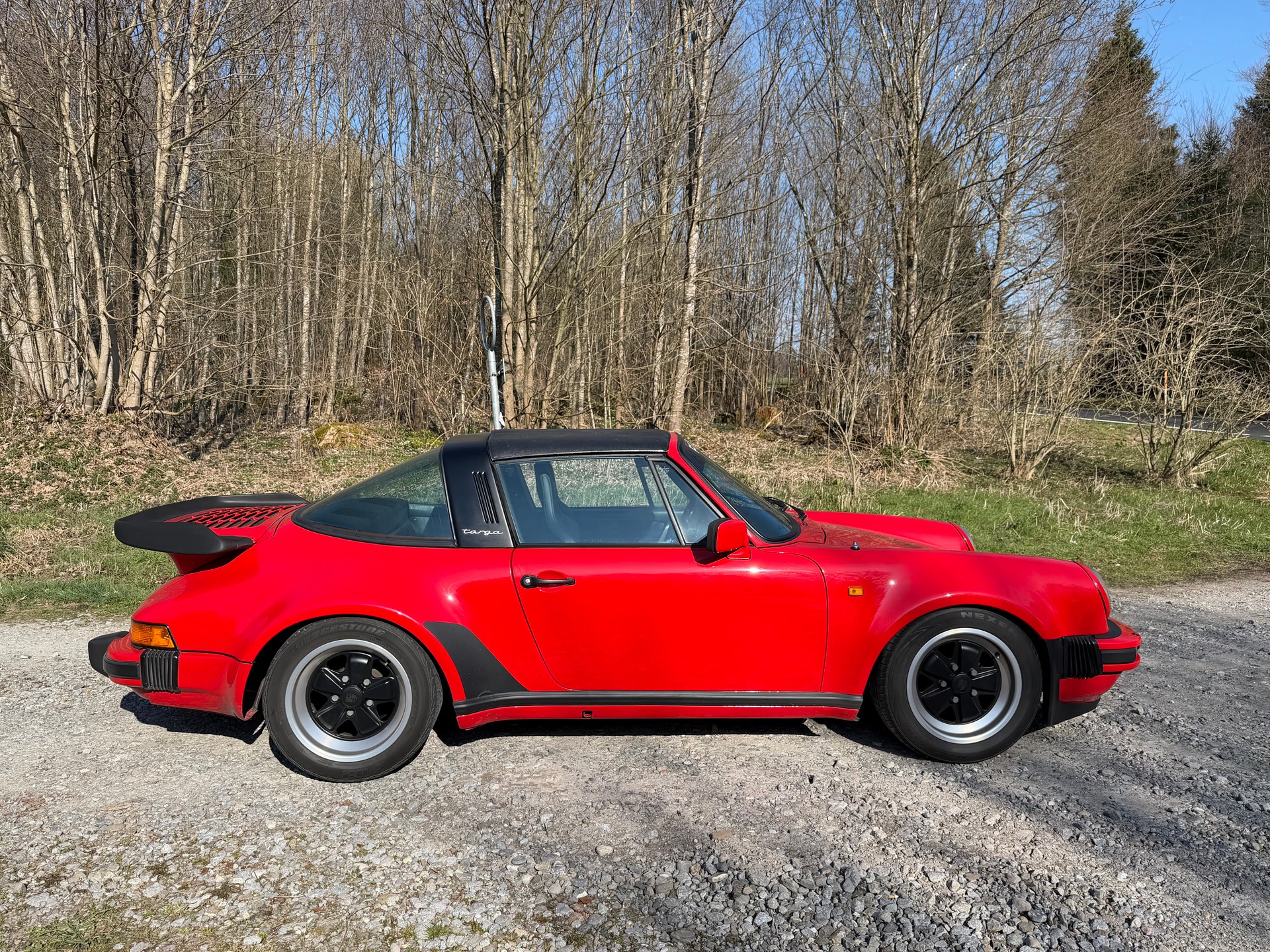 PORSCHE 911 SC Targa-image-1