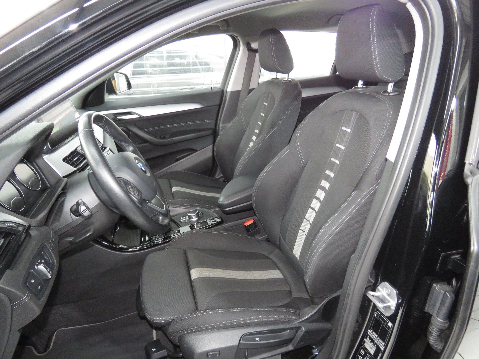 BMW X2 xDrive 20d Steptronic (Automat)-image-7