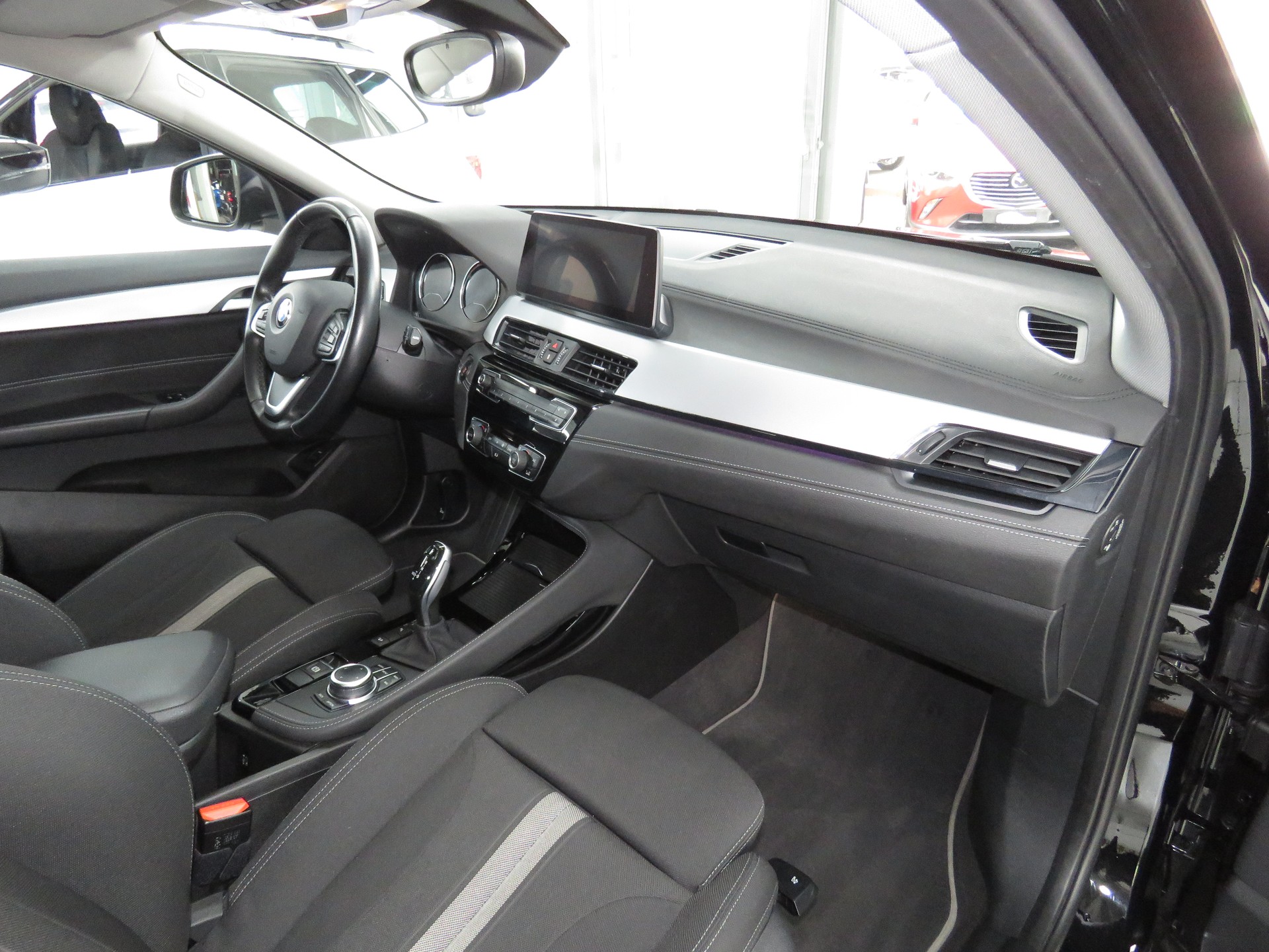 BMW X2 xDrive 20d Steptronic (Automat)-image-11