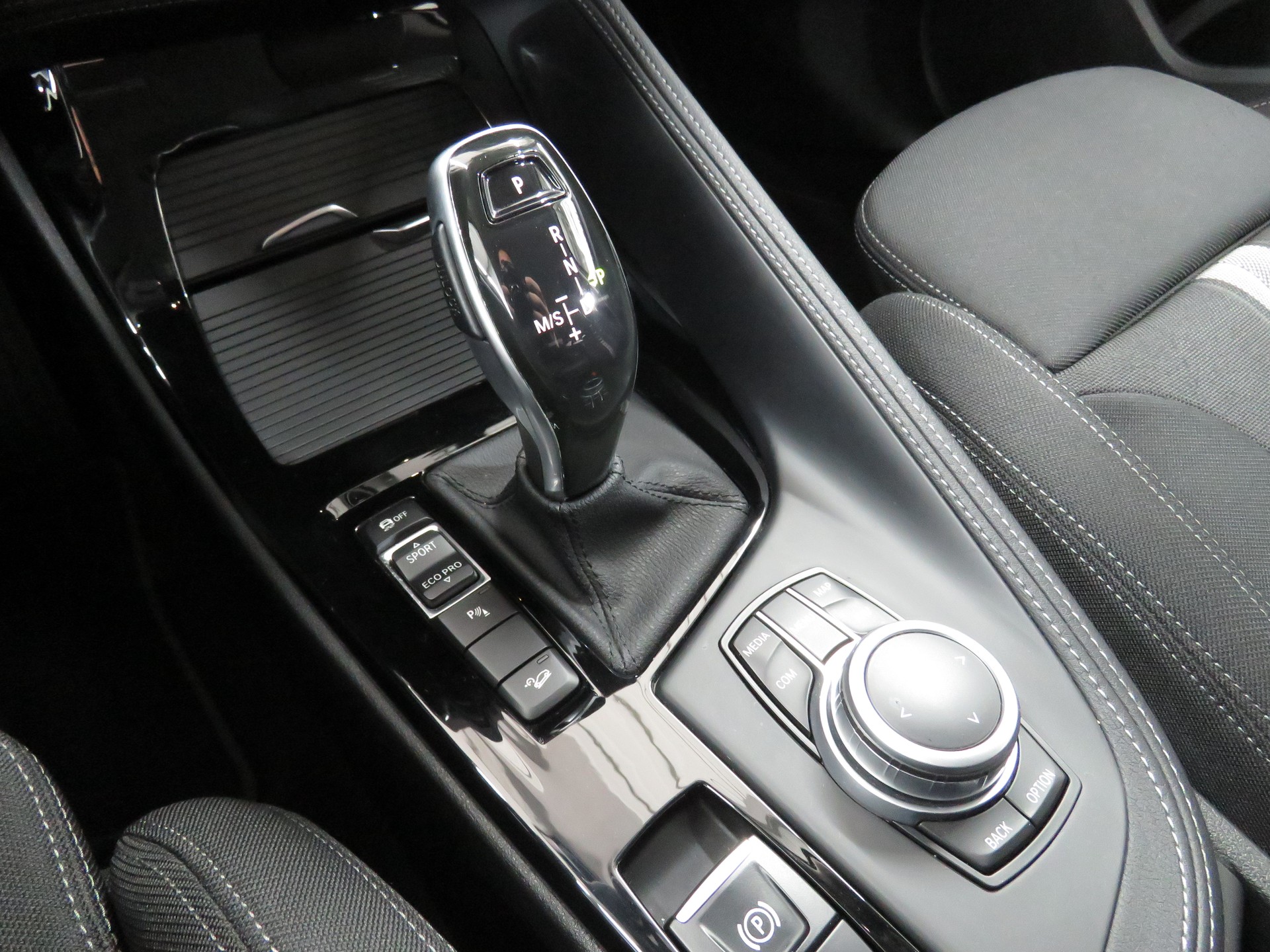 BMW X2 xDrive 20d Steptronic (Automat)-image-15